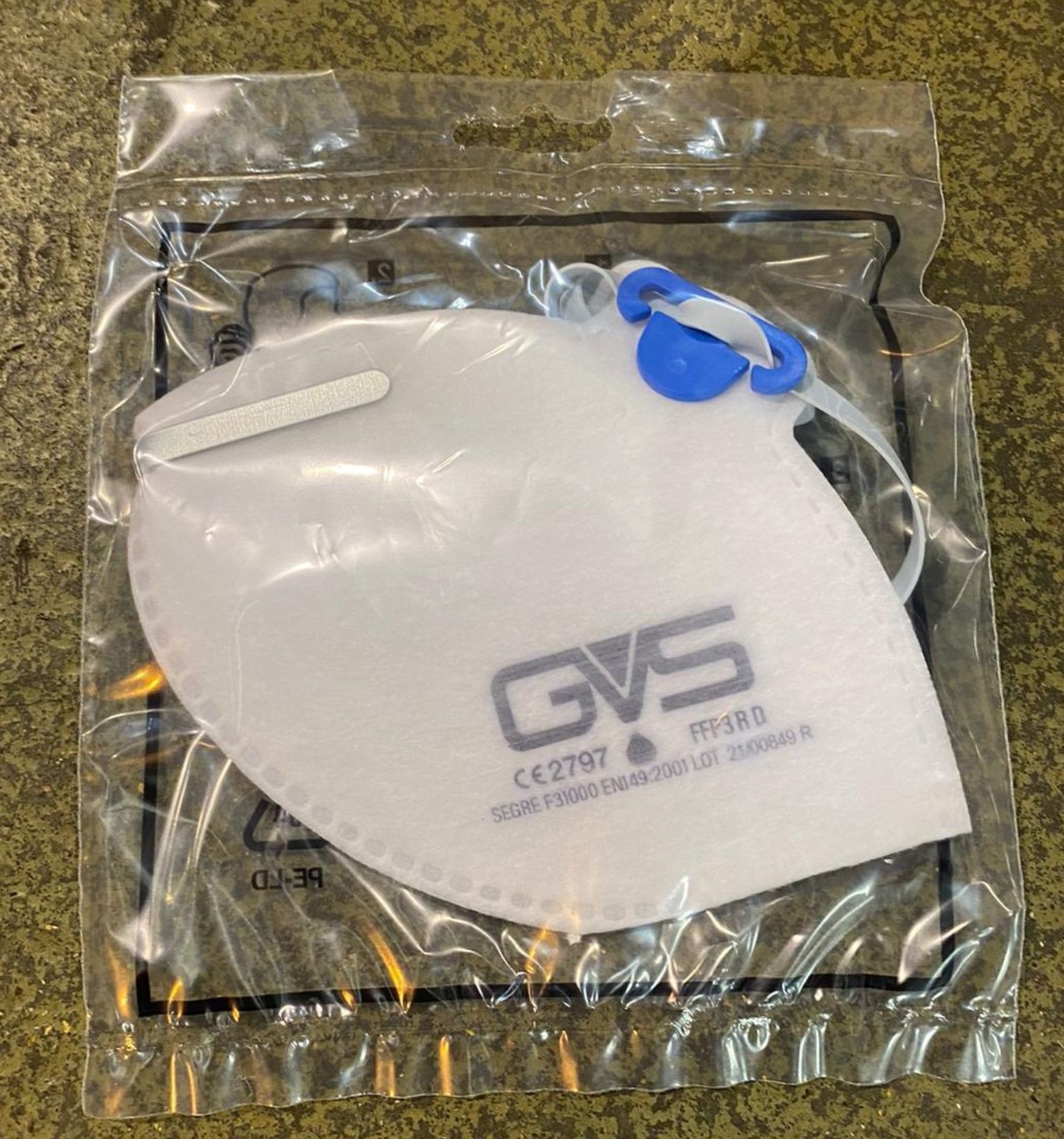 1,200 x GVS Resparitory Face Masks - FFP3 Folded and Adjustable Masks Individually Wrapped - Image 3 of 9