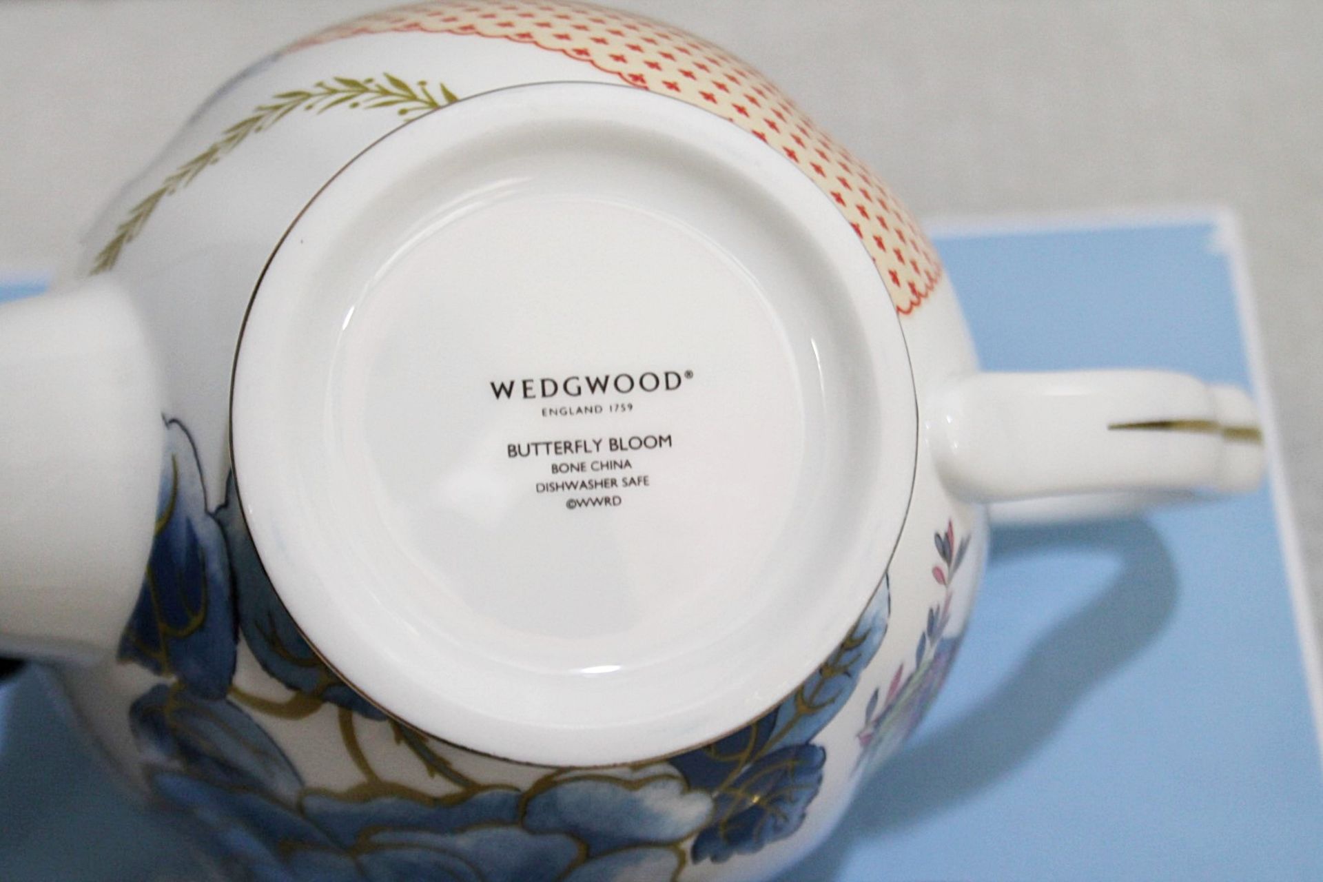 1 x WEDGWOOD 'Butterfly Bloom' Fine Bone China Teapot, Creamer And Sugar Bowl Set - RRP £195.00 - Image 5 of 8