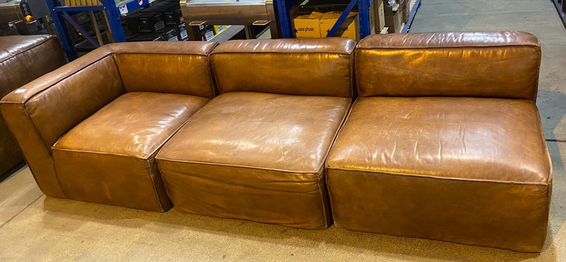 1 x Modular Corner Sofa Upholstered in Distressed Tan Leather - Large Chunky Design - Image 2 of 2