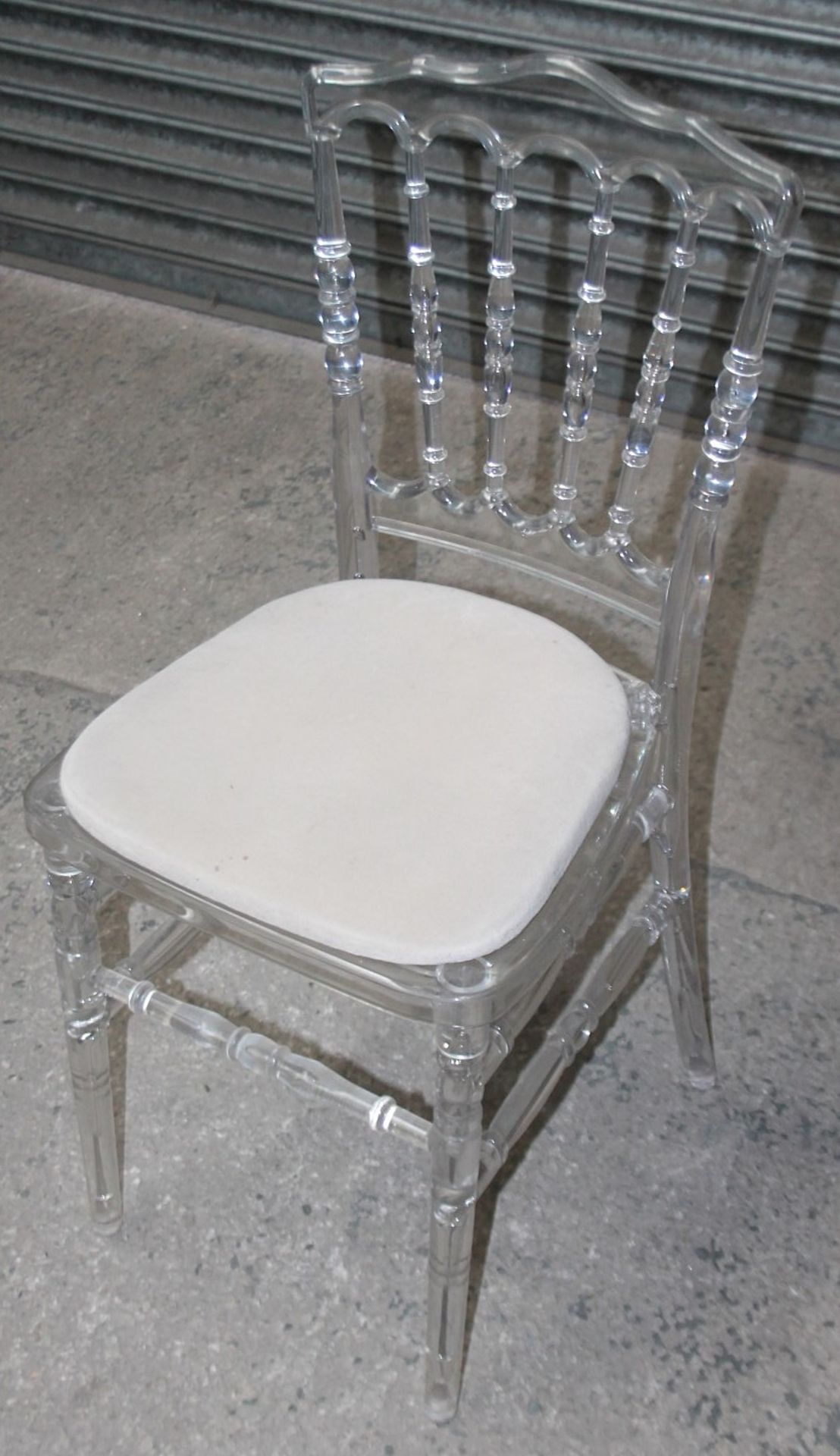10 x High Quality Clear Acrylic Spindle Back Commercial Dining Chairs With Removable Seat Pads - Image 5 of 10