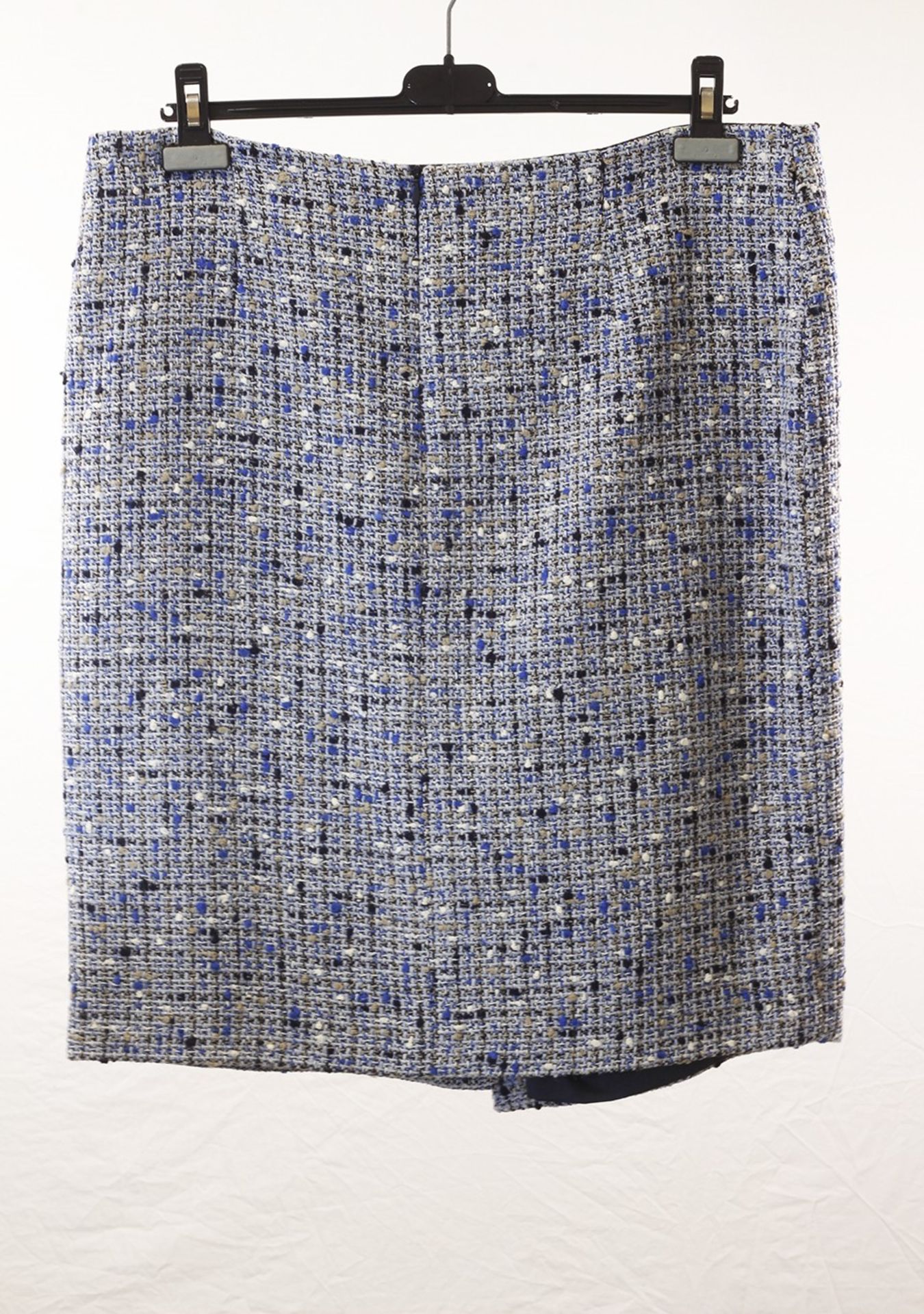 1 x Anne Belin Blue Tweed Skirt - Size: 20 - From A High End Clothing Boutique - Image 3 of 7