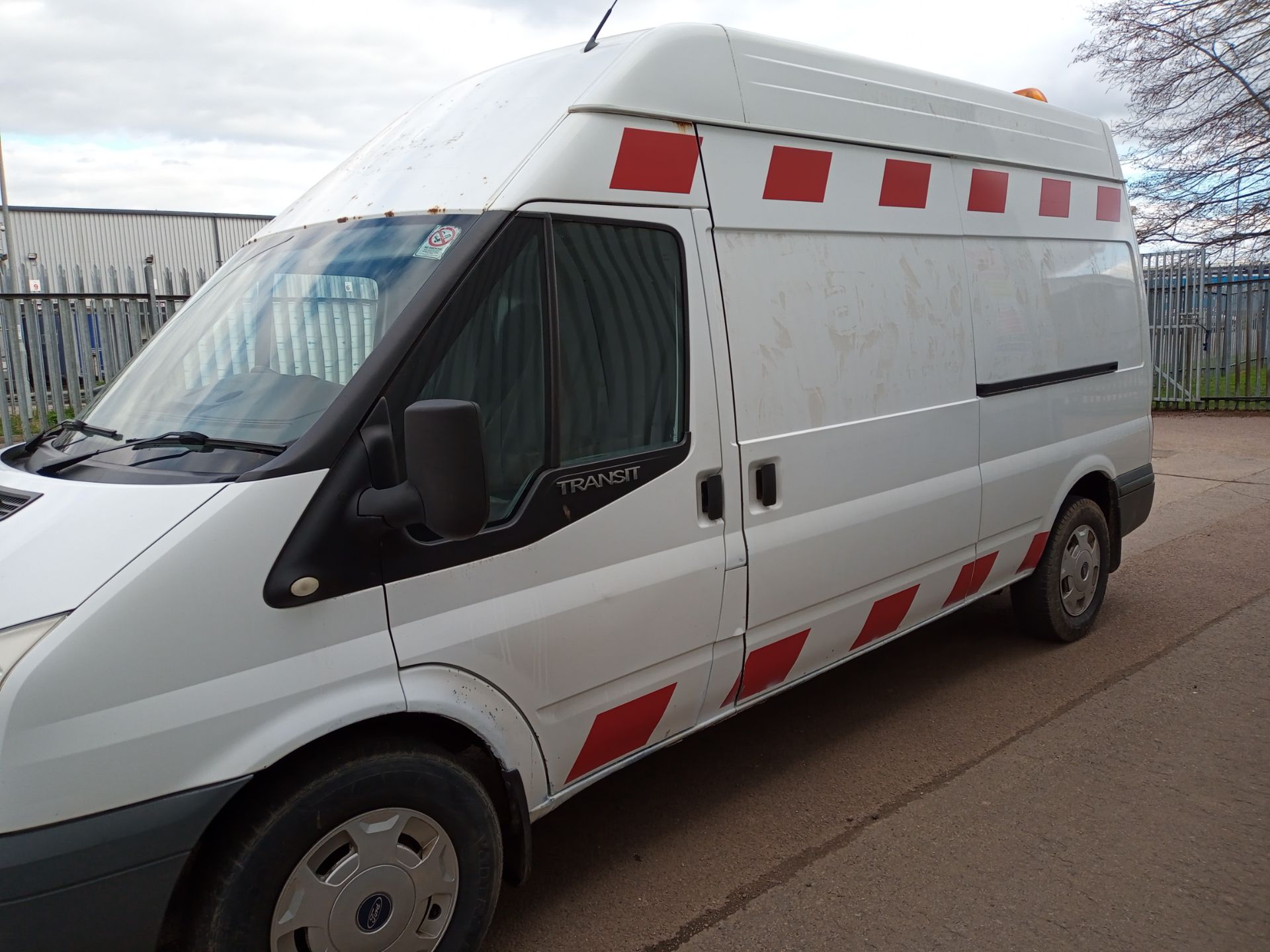 2011 Ford Transit 115 T350i RWD LWB Medium Roof - CL505 - Location: Corby, Northamptonshire140,182 - Image 4 of 16