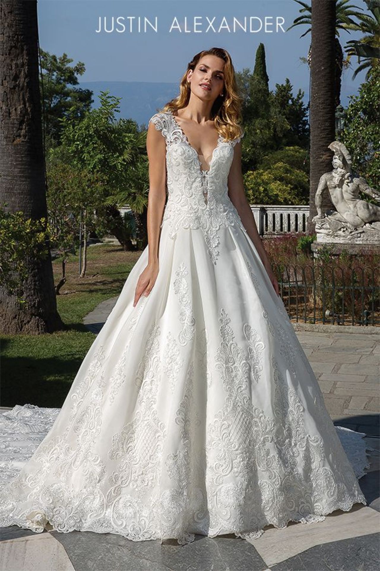 1 x Justin Alexander Designer Organdy Wedding Dress With Plunging Neckline - UK Size 12 - RRP £1,700 - Image 6 of 6