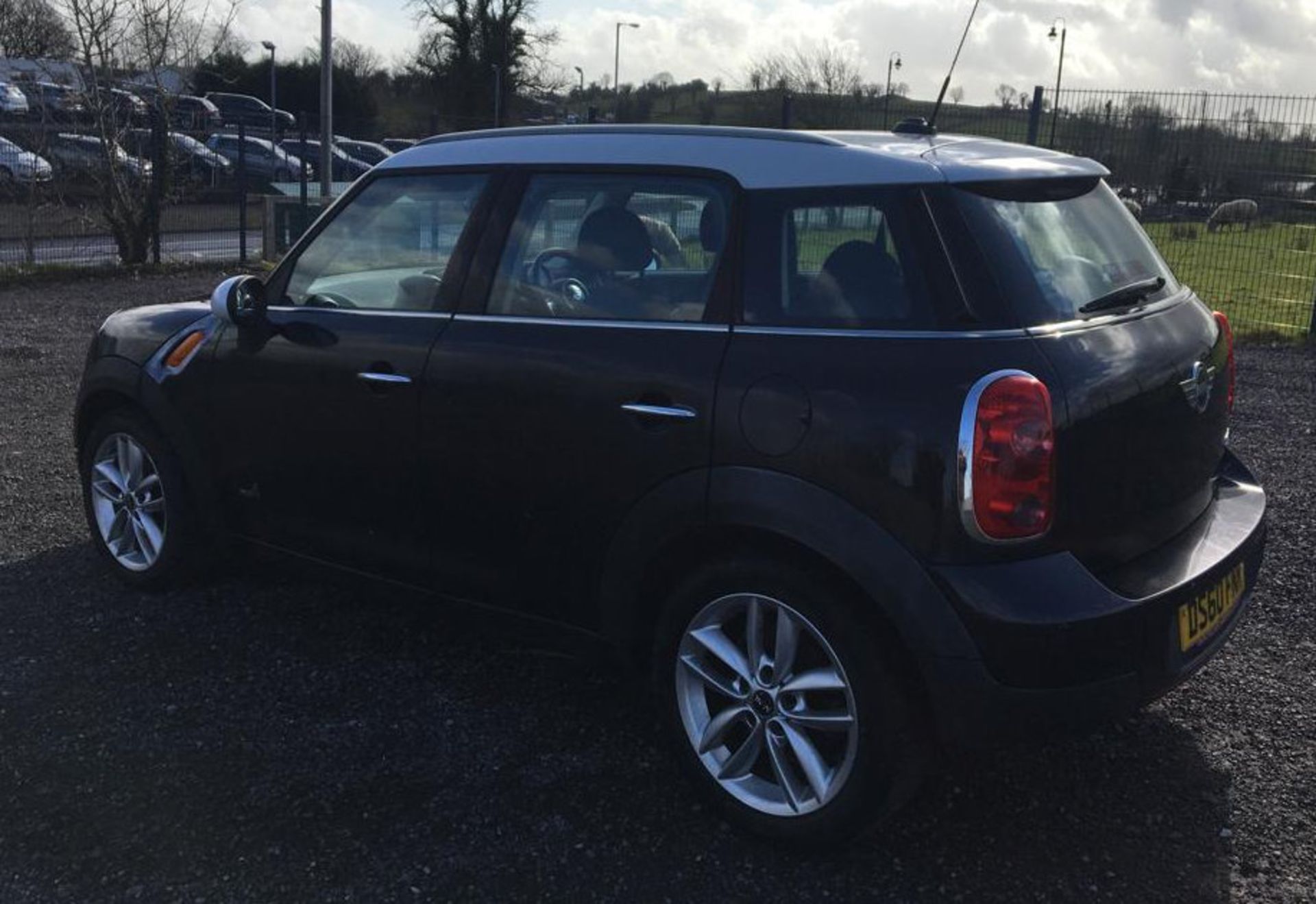 2010 Mini Countryman Cooper D All 4 113 1.6 Diesel - CL505 - NO VAT ON THE HAMMER - Location: Corby, - Image 3 of 8