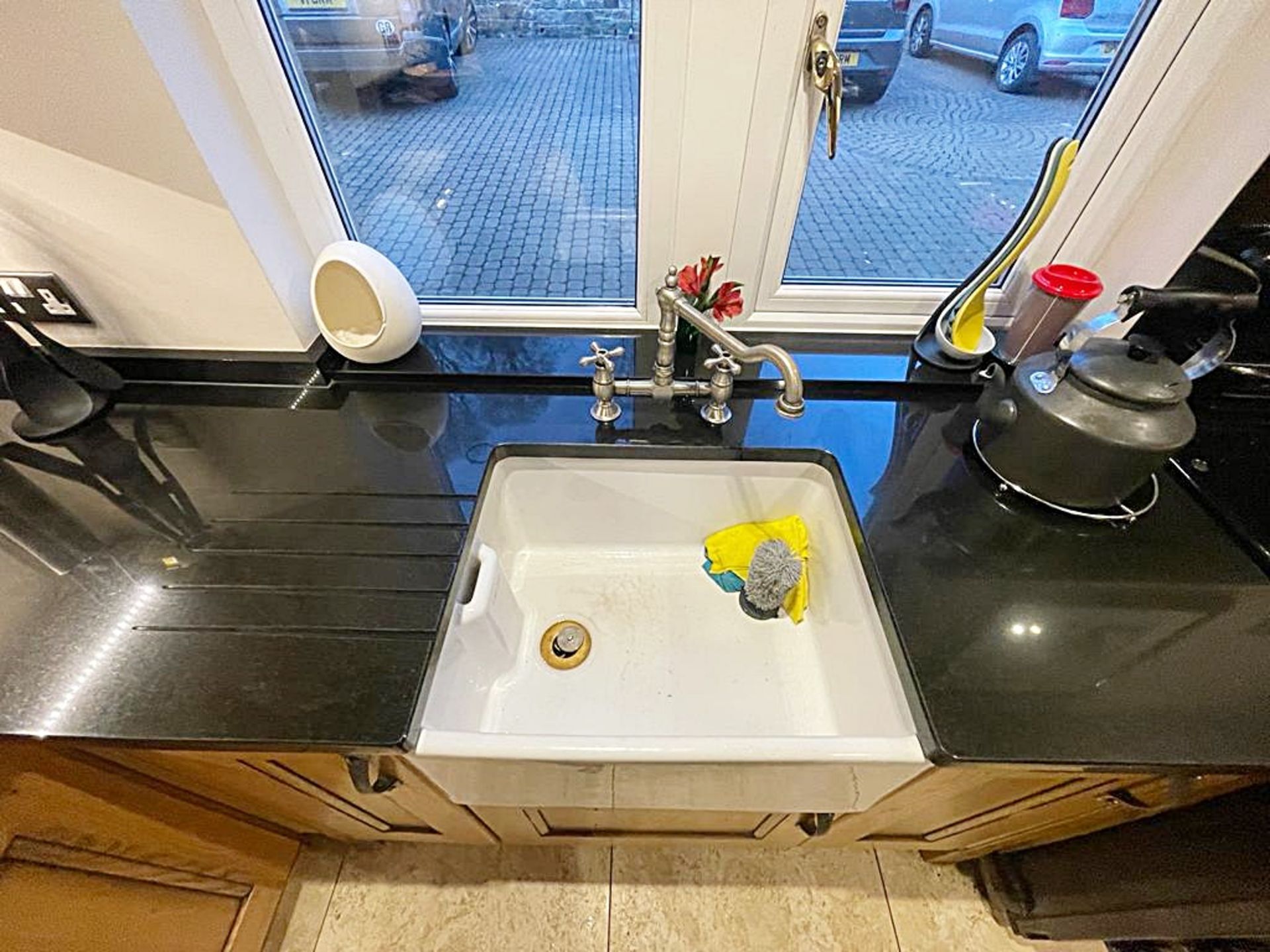 1 x Bespoke Fitted Solid Oak Kitchen With Black Granite Worktops, Central Island, Attached Dining - Image 9 of 65