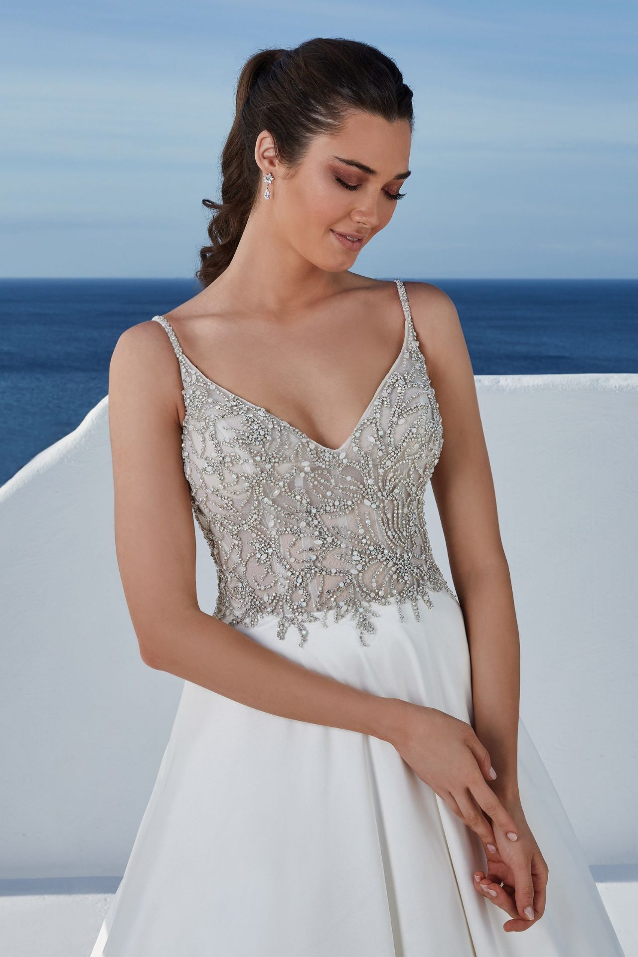 1 x Justin Alexander 'Blanche' Designer Wedding Dress With Beaded Bodice - Size 12 - RRP £1,725 - Image 3 of 8