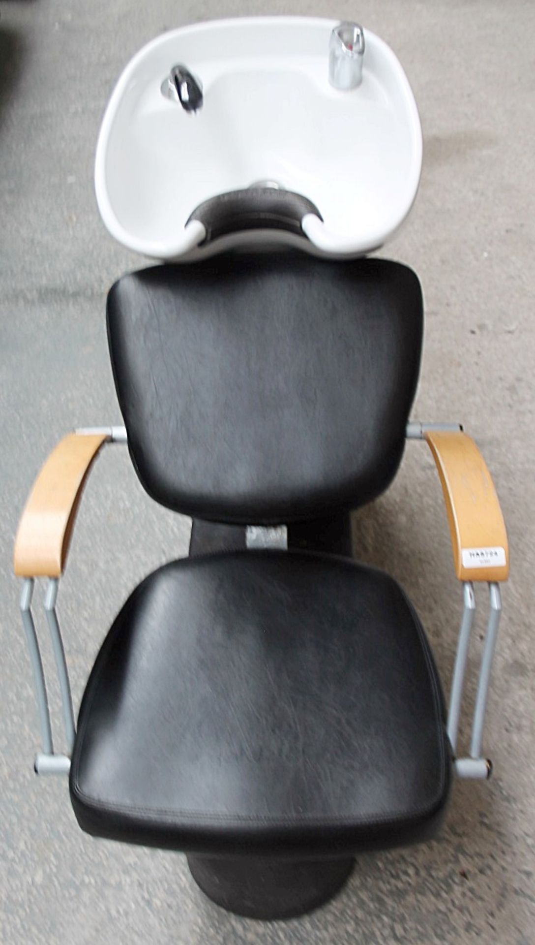 1 x Hair Washing Backwash Shampoo Basin Chair - Recently Removed From A Boutique Hair Salon - Ref: - Image 5 of 12