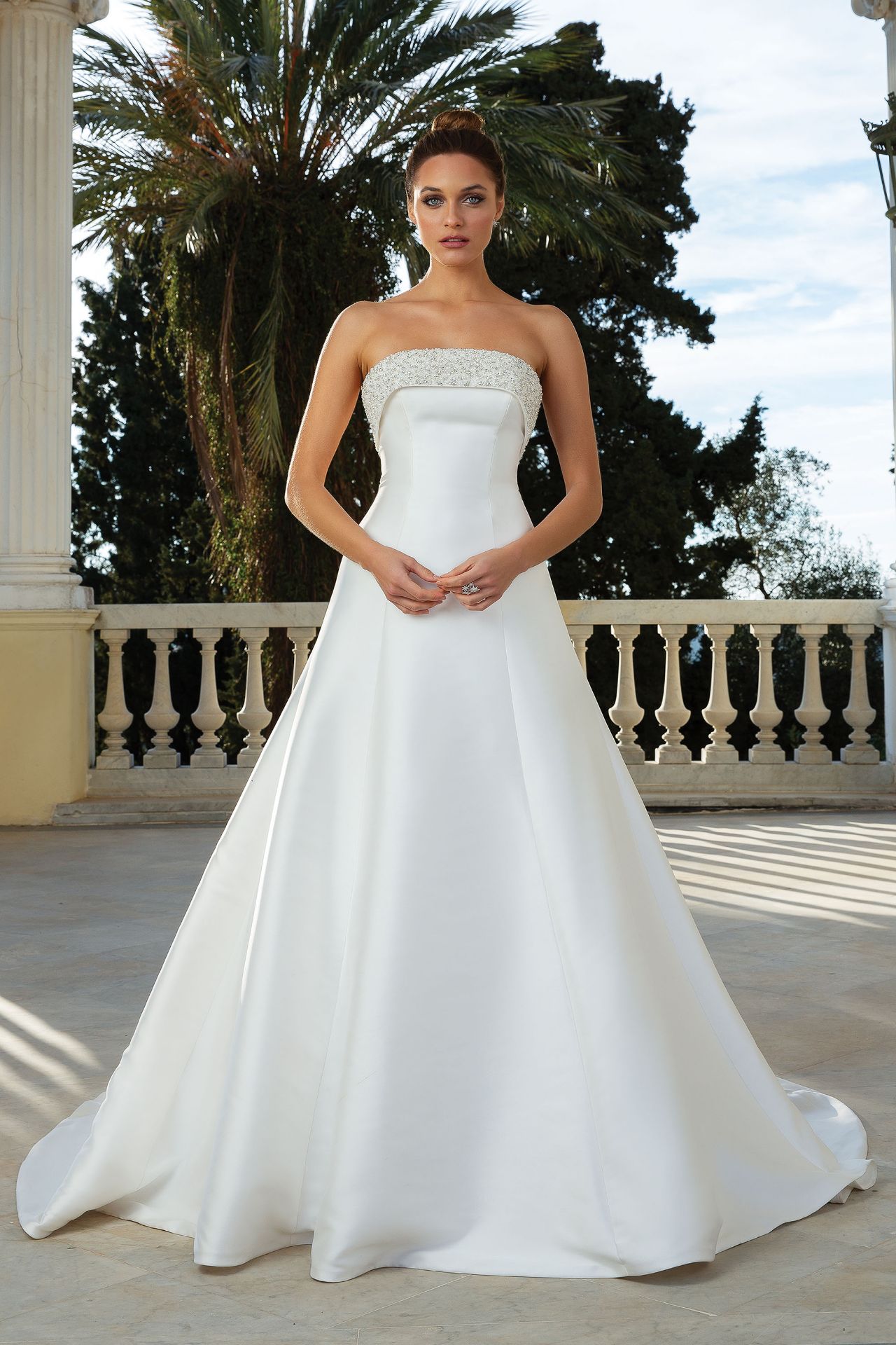 1 x Justin Alexander Designer Mikado Wedding Dress With Beaded Cuff Neckline - Size 18 - RRP £1,600 - Image 2 of 4