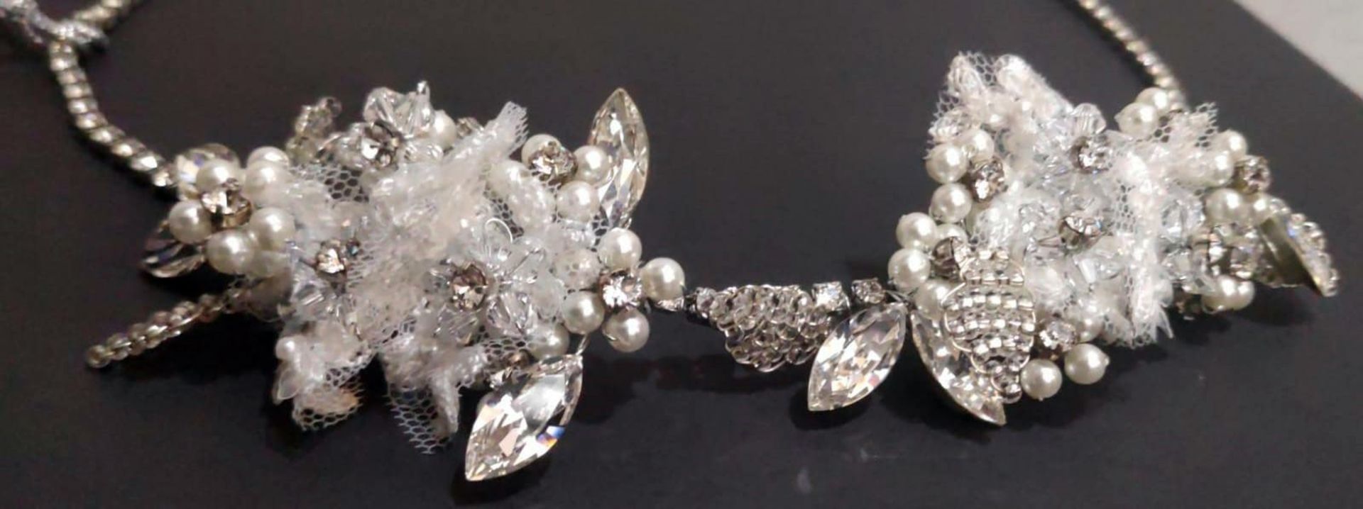 3 x Assorted Items Of Bridal Jewellery By Liza Designs Featuring Swarovski Elements - Image 8 of 9