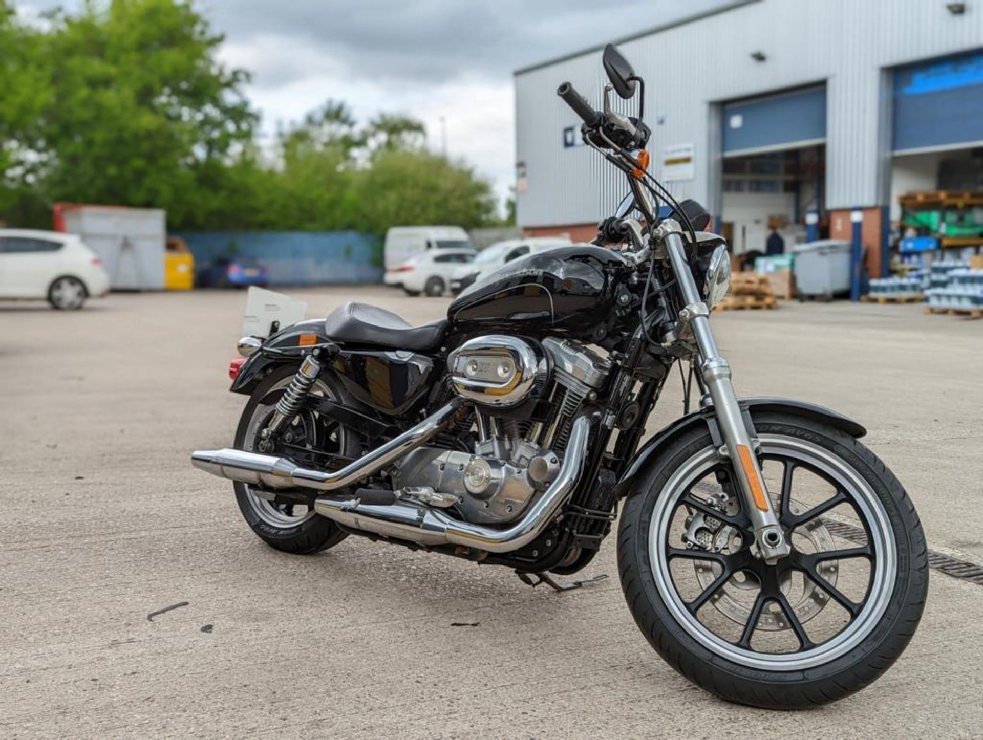 2016 Harley Davidson 883 Sportster Superlow - CL734 - NO VAT ON THE HAMMER - Location: Altrincham - Image 2 of 11