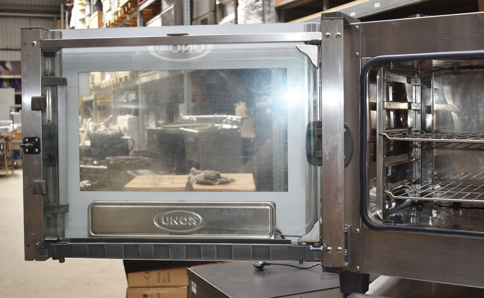 1 x Unox ChefTop XVL385 Commercial 3 Phase Double Oven For Slow Cooking Meats, Proving Dough & More - Image 6 of 26