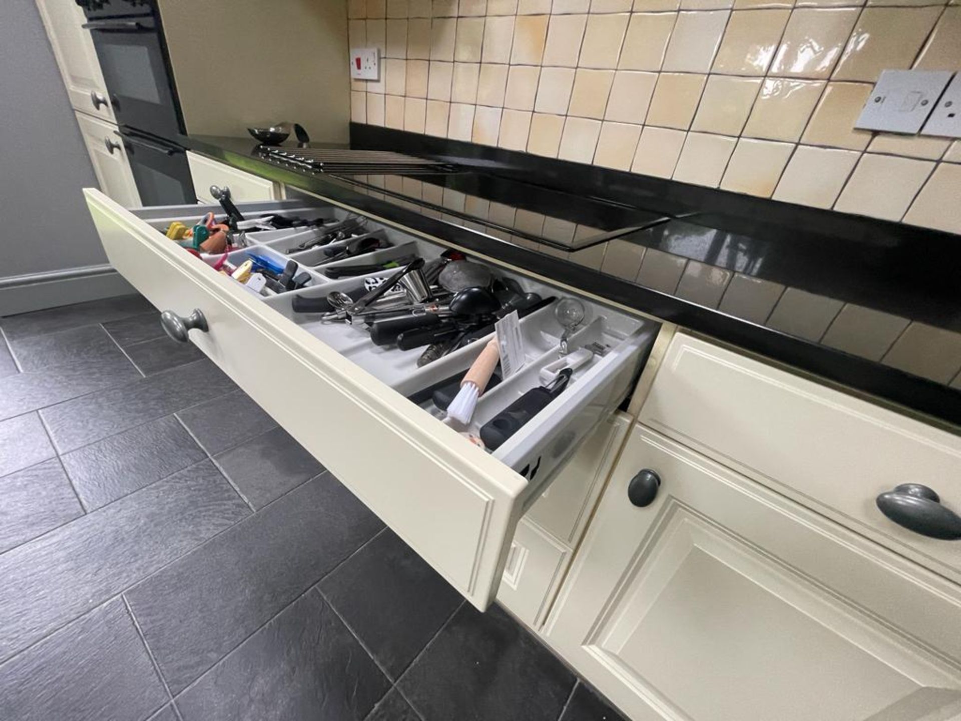 1 x Bespoke Keller Kitchen With Branded Appliances - From An Exclusive Property - Image 29 of 127