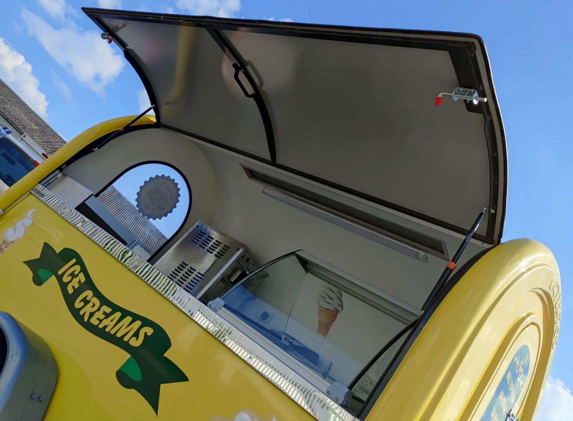1 x Ice Cream Trailer Pod With Blue Ice T5 Ice Cream Machine, Chest Freezer, Cash Register & More! - Image 12 of 120