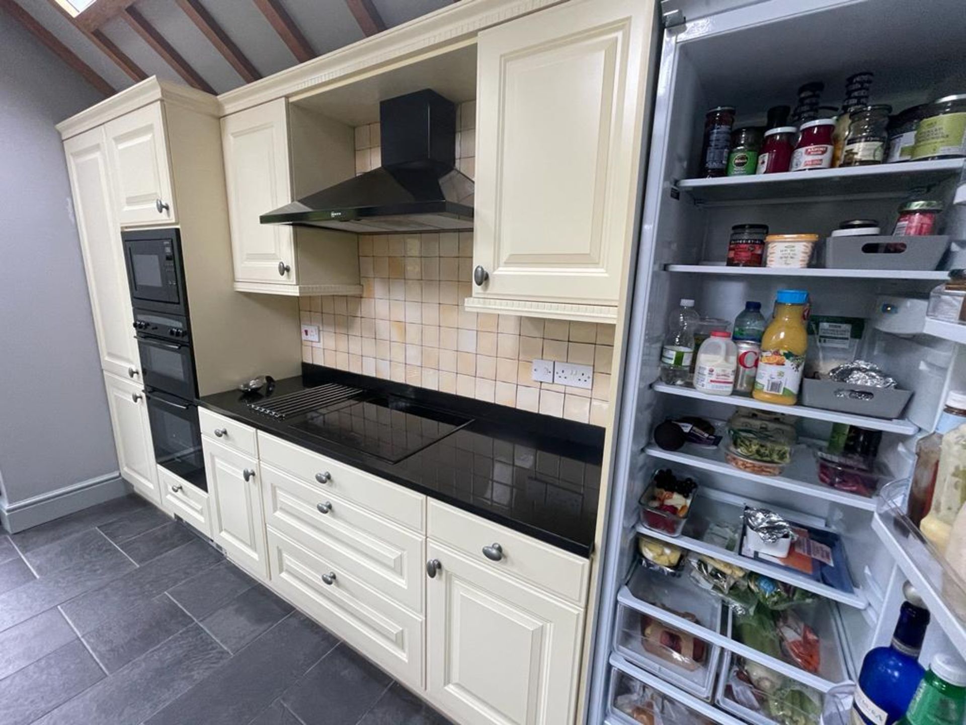 1 x Bespoke Keller Kitchen With Branded Appliances - From An Exclusive Property - Image 104 of 127