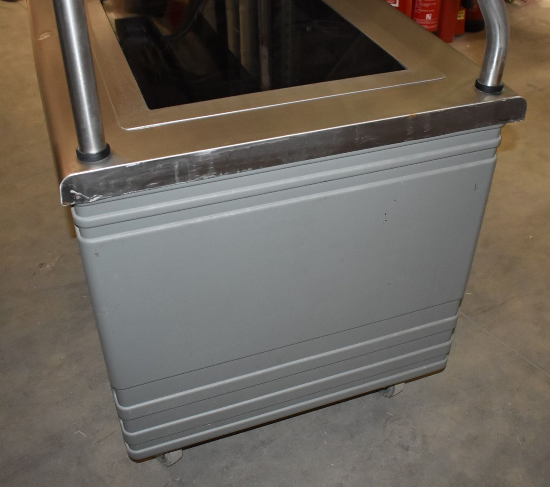 1 x Grundy Commercial Carvery Unit With Twin Hot Plates, Overhead Warmer and Plate Warming Cabinet - Image 7 of 21