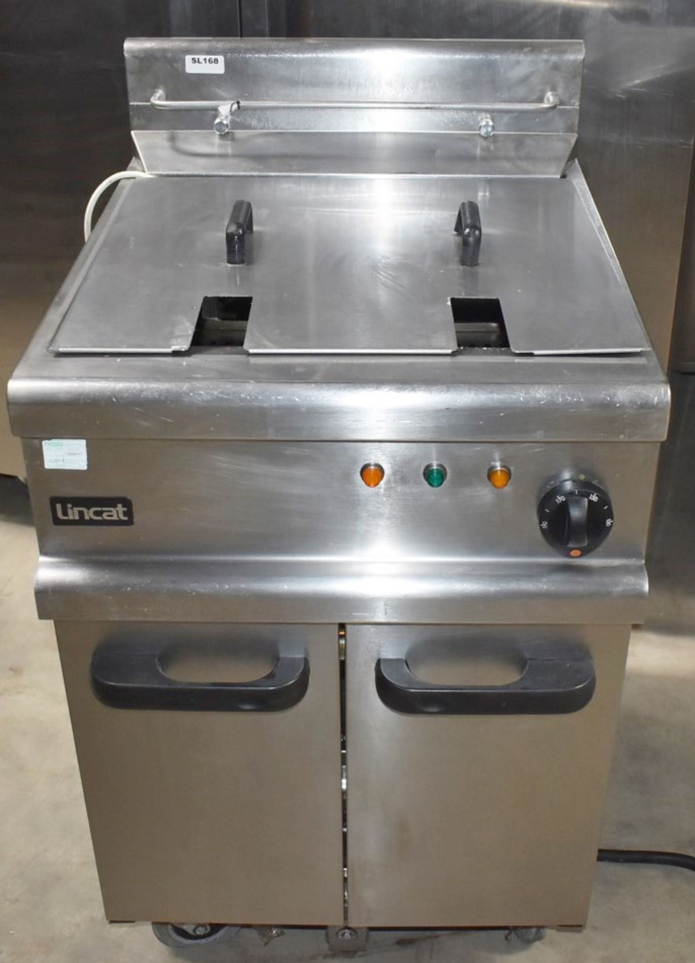 1 x Lincat Opus 700 Single Tank Electric Fryer With Built In Filtration - 3 Phase - Approx RRP £3, - Image 7 of 19