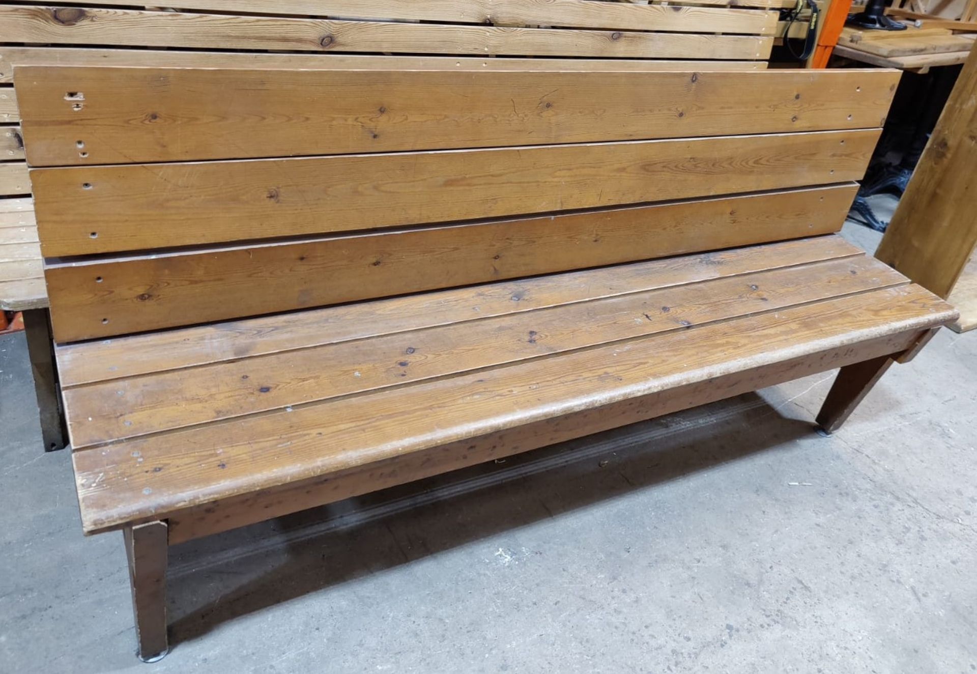 1 x Rustic Restaurant Seating Bench - Recently Removed From a Restaurant Environment - Image 3 of 6