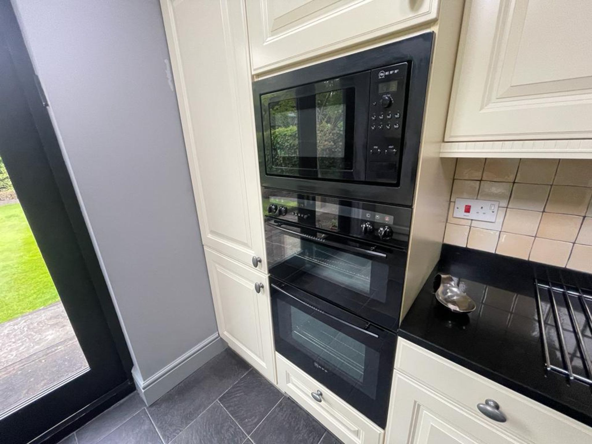 1 x Bespoke Keller Kitchen With Branded Appliances - From An Exclusive Property - Image 44 of 127