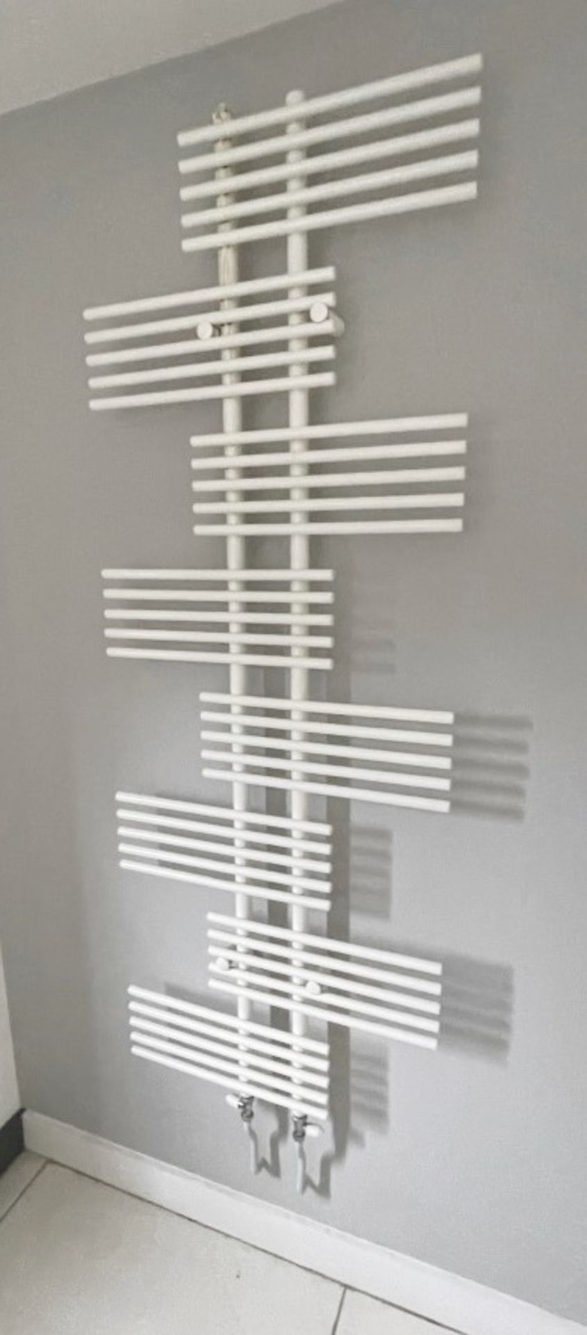 1 x Wall Mounted Vertical Radiator In White - Ref: UTIL - CL742 - NO VAT ON THE HAMMER