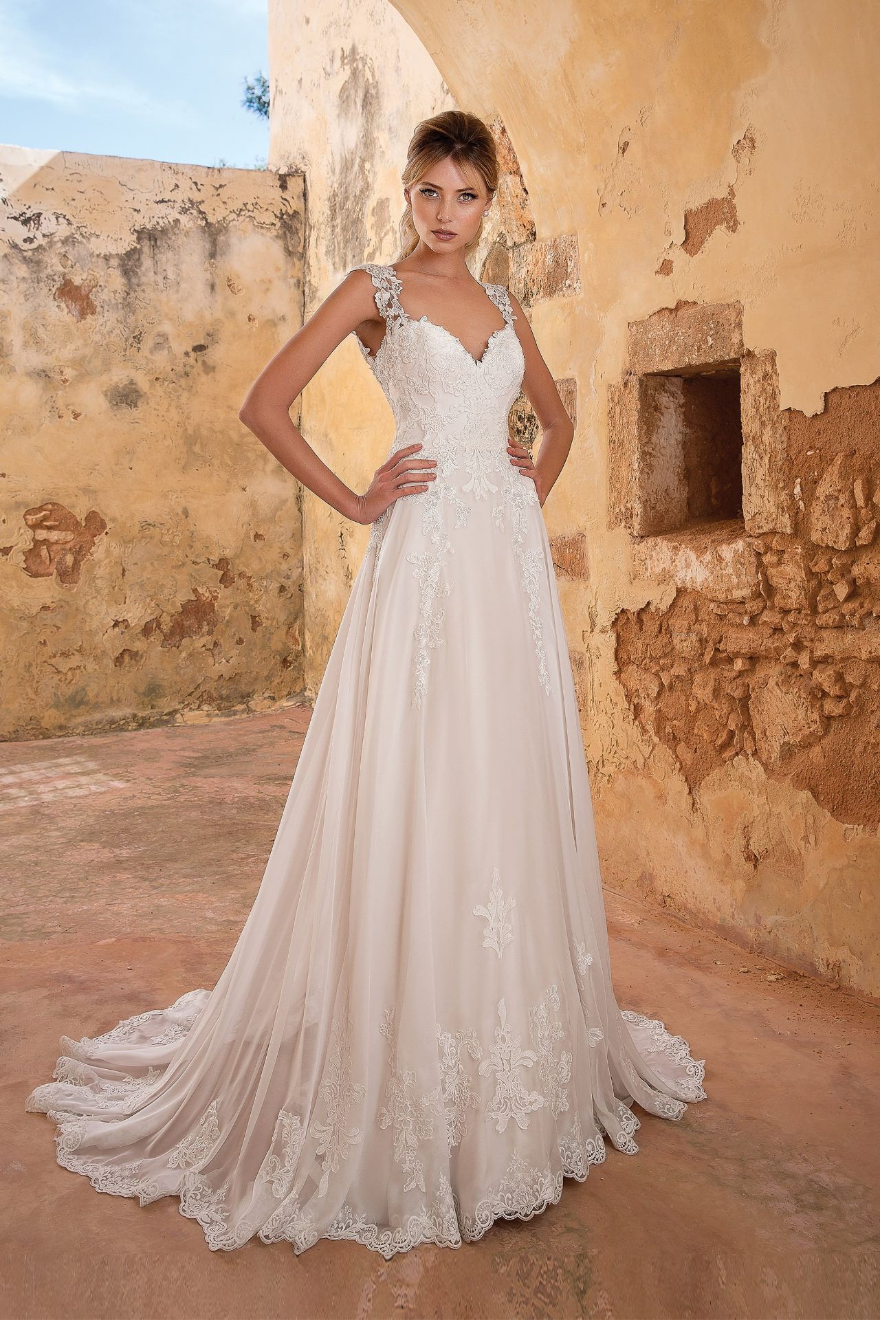 1 x Justin Alexander Designer Beaded Venice Lace A-line Wedding Bridal Dress - Size 16 - RRP £1,545