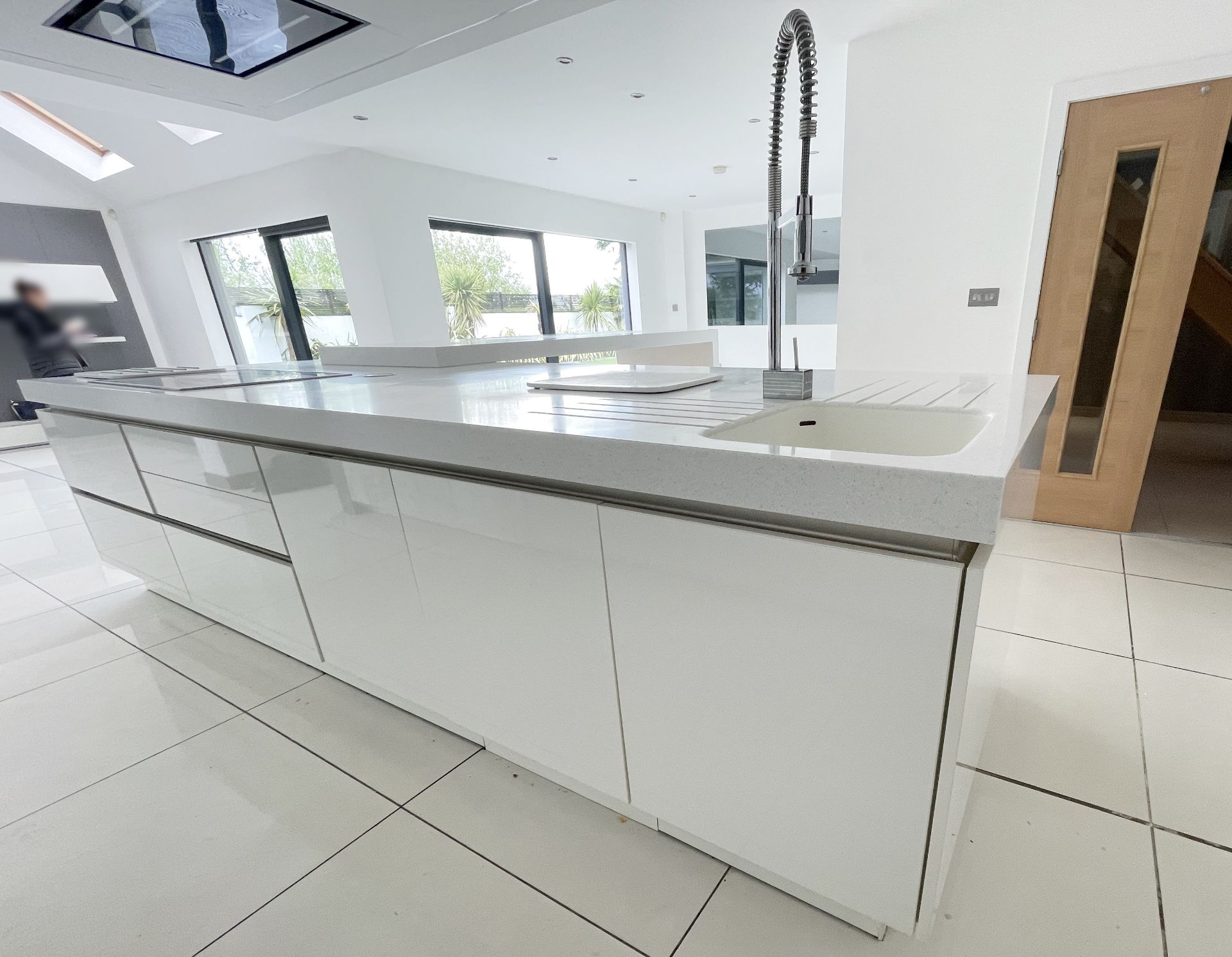 1 x SieMatic Contemporary Fitted Kitchen With Branded Appliances, Central Island + Corian Worktops - Image 23 of 100