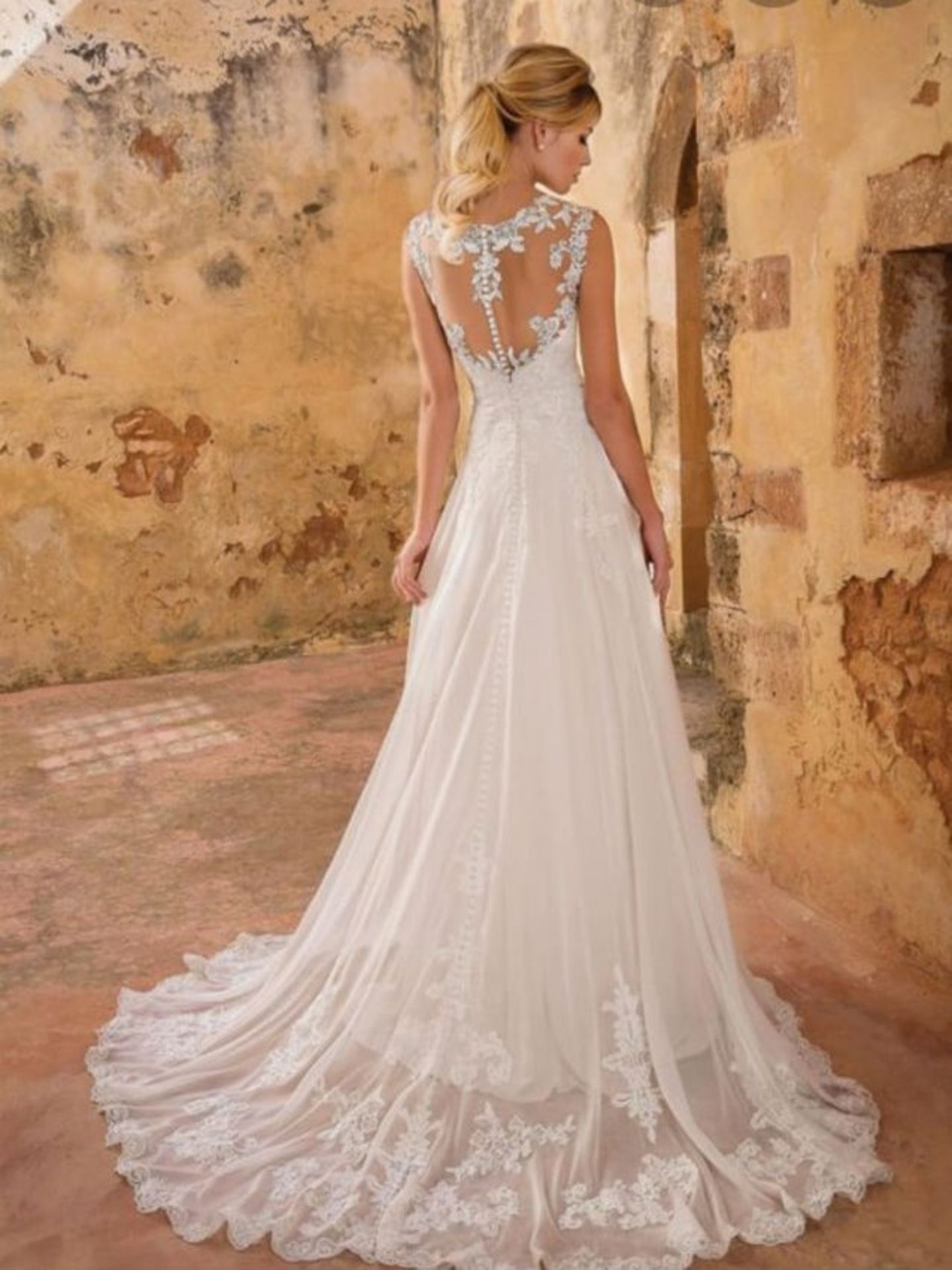 1 x Justin Alexander Designer Beaded Venice Lace A-line Wedding Bridal Dress - Size 16 - RRP £1,545 - Image 2 of 6