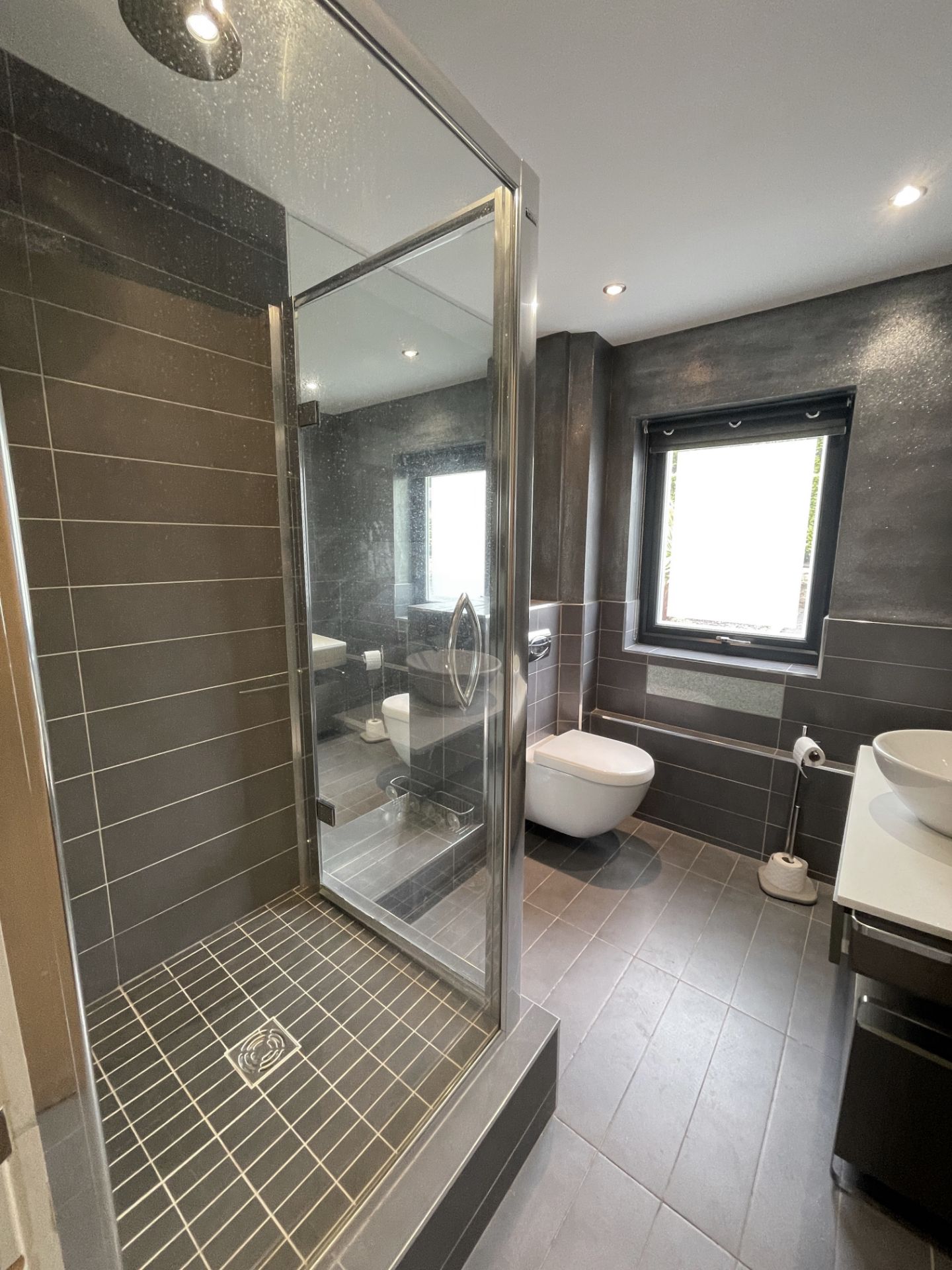 1 x Luxury Downstairs Bathroom Suite Featuring Villeroy+Boch Sink & WC Shower - Ref: D'STRS/BR - - Image 3 of 29