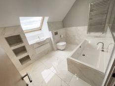 1 x Contents Of A Luxury En-suite Bathroom Featuring Premium Quality Villeroy + Boch