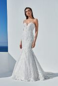 1 x Justin Alexander 'Barrett' Lace Mermaid Dress with Plunging Neckline - Size 10 - RRP £1,675