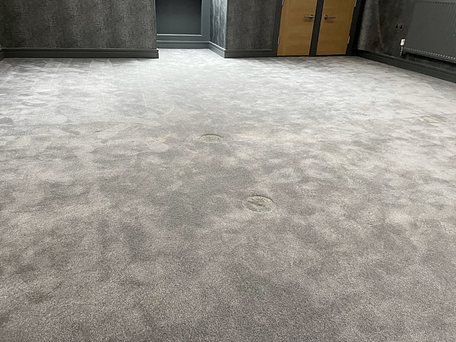 1 x Premium Carpet In Grey (6.7 x 4.6m) - Ref: PLAY/2ndFLR - CL742 - NO VAT ON THE HAMMER - - Image 7 of 9