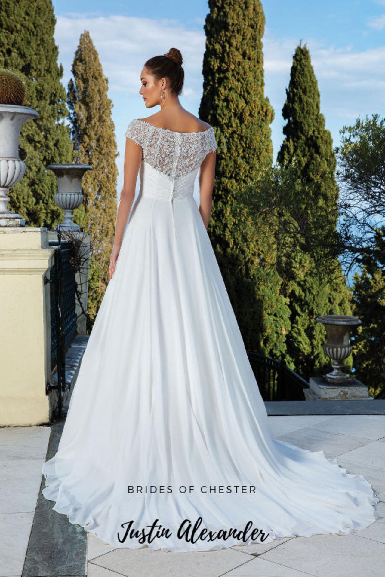 1 x Justin Alexander 'Aphrodite' Chiffon Bridal Gown - UK Size 16 - RRP £1,415 - Image 21 of 23