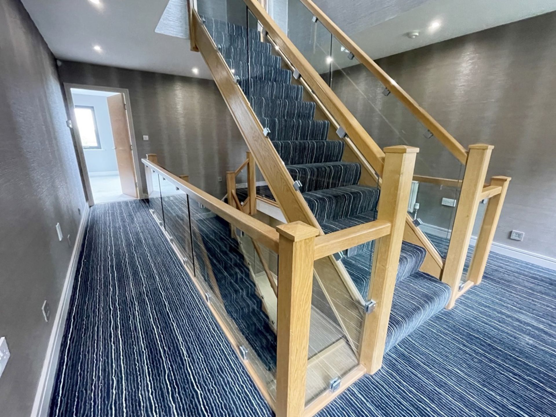 Large Quantity Of Premium Stair And Gallery Carpet From Over 3 Floors - CL742 - NO VAT ON THE HAMMER - Image 7 of 21