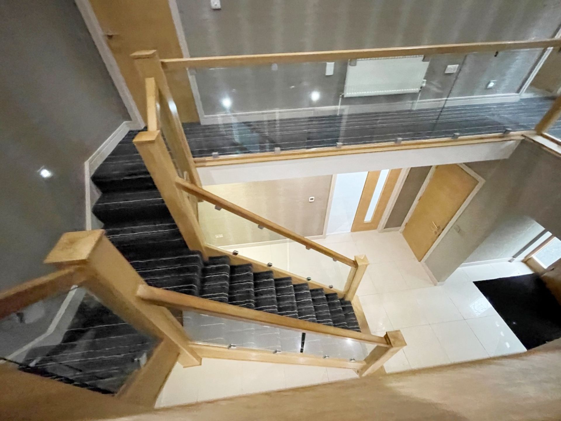 Large Quantity Of Premium Stair And Gallery Carpet From Over 3 Floors - CL742 - NO VAT ON THE HAMMER - Image 21 of 21