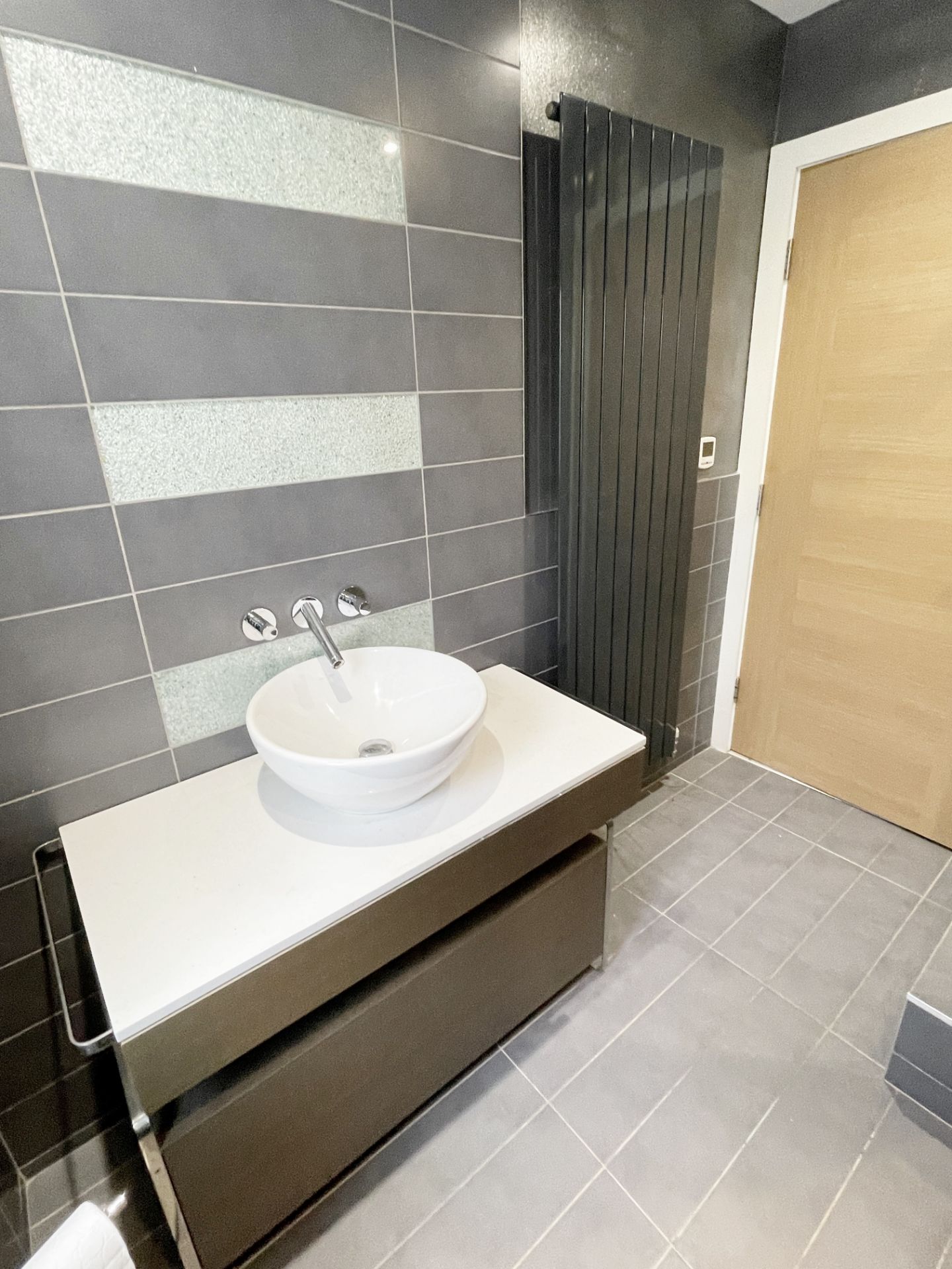 1 x Luxury Downstairs Bathroom Suite Featuring Villeroy+Boch Sink & WC Shower - Ref: D'STRS/BR - - Image 12 of 29