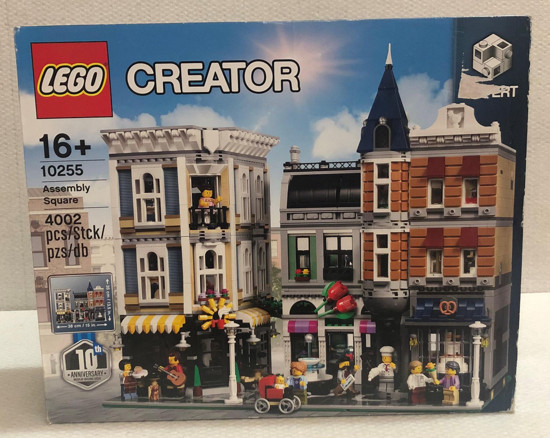 1 x Lego Creator Assembly Square - Set # 10255 - New/Boxed - Image 2 of 6