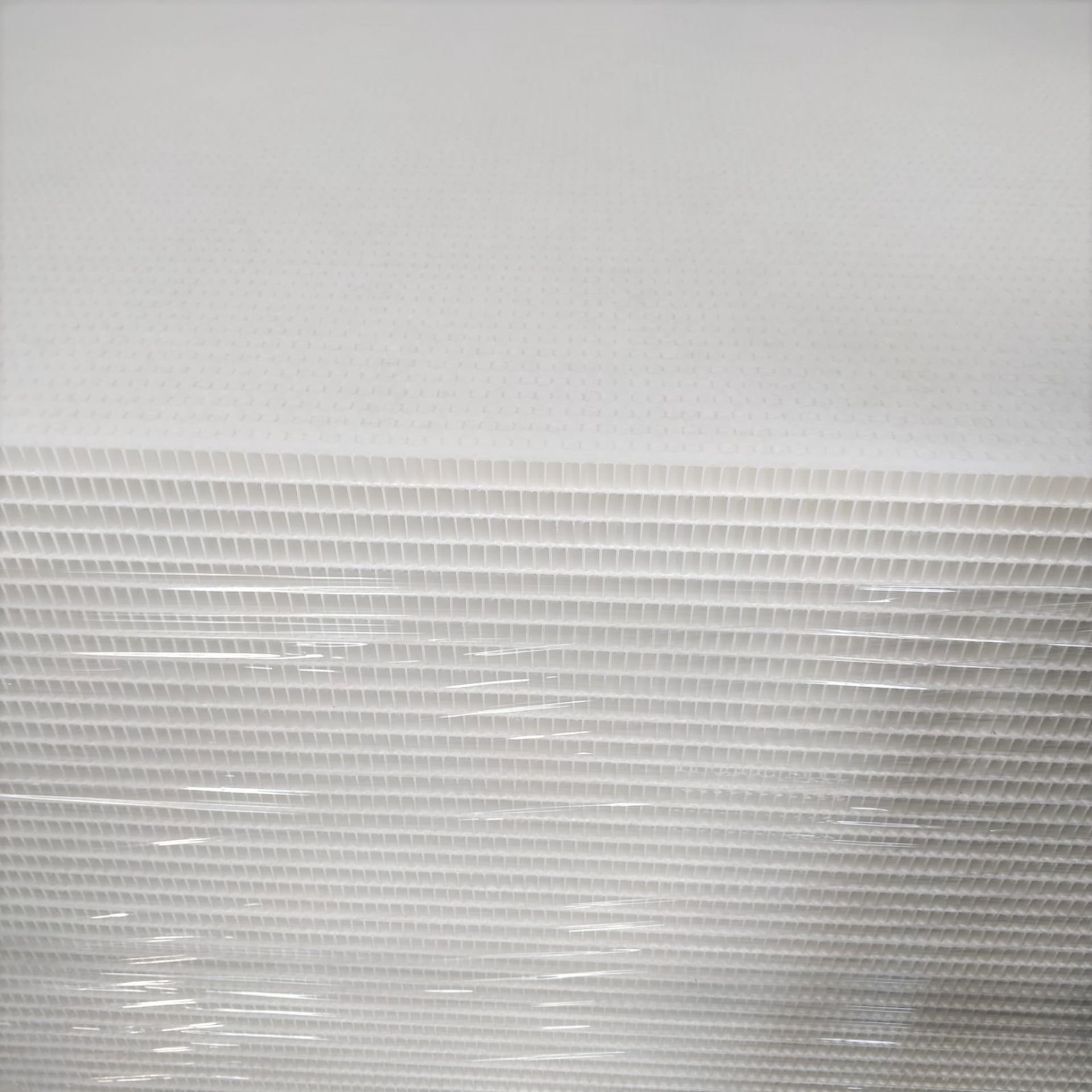 24 x ThermHex Thermoplastic Honeycomb Core Panels - Size Approx 2630 x 1210 x 18mm - New Stock - - Image 5 of 6