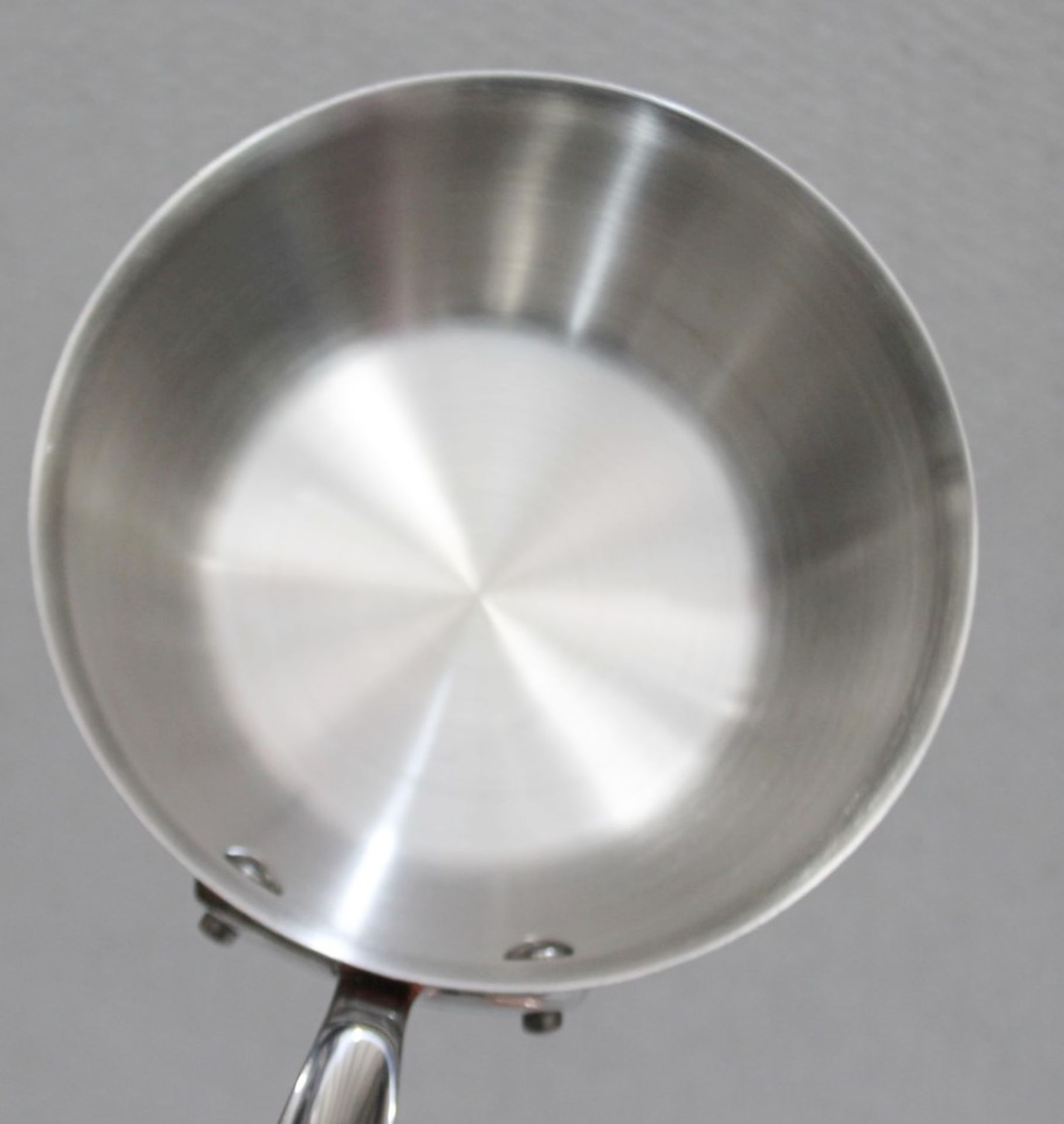 1 x MAUVEL 1830 Quart Splayed Saute Pan with Lid and Cast Stainless Steel Handle - RRP £300.00 - Image 6 of 9