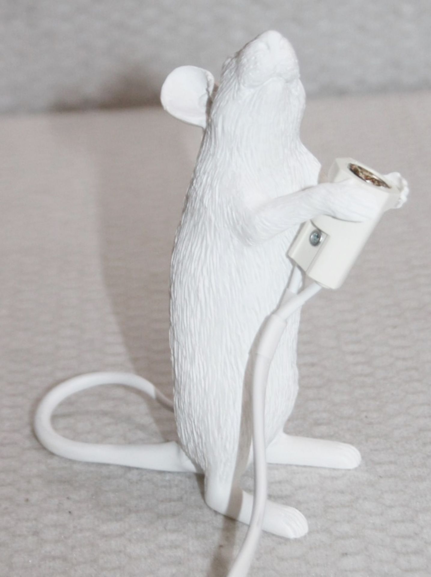 1 x SELETTI Standing Mouse Table Lamp In White - Original Price £63.00 - Unused Boxed Stock - Ref: - Image 3 of 11