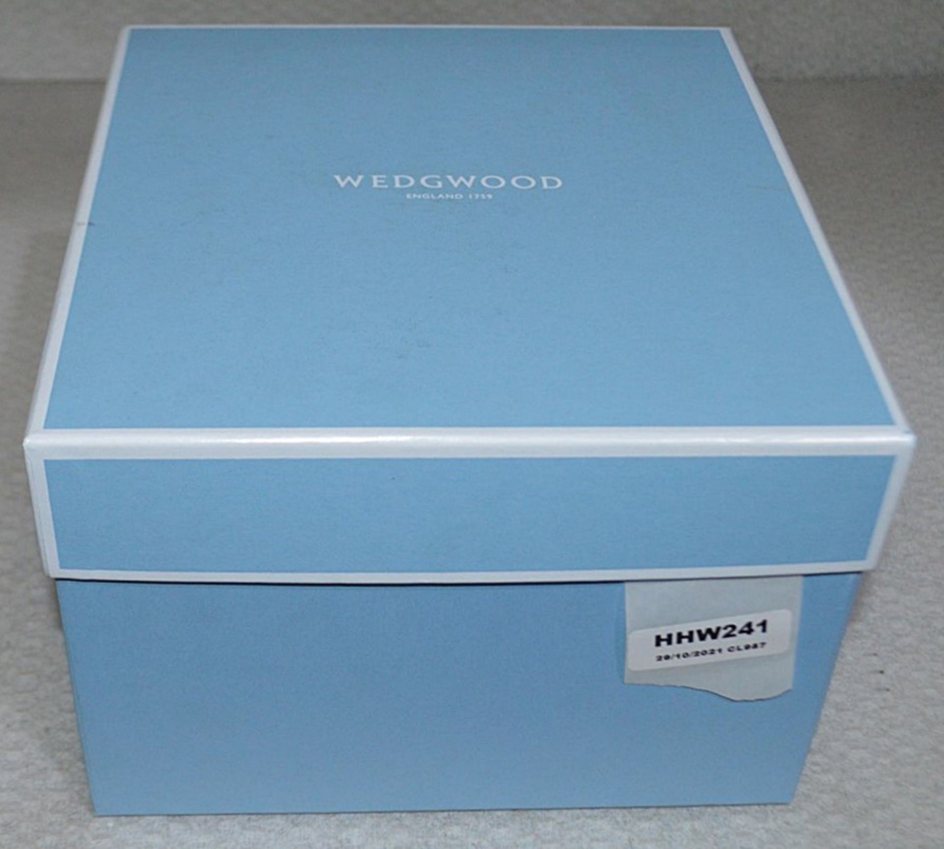 1 x WEDGWOOD Florentine Turquoise 8-Piece Dinner Set - Original Price £500.00 - Unused Boxed Stock - - Image 4 of 12