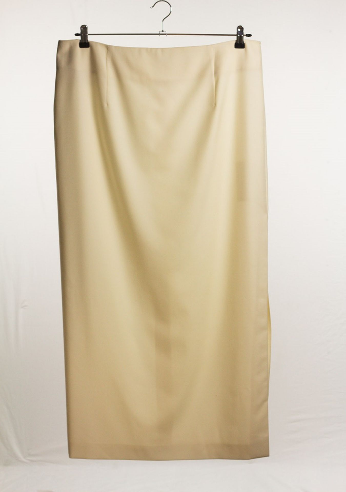 1 x Boutique Le Duc Cream Skirt - Size: 22 - Material: 100% Wool - From a High End Clothing Boutique - Image 4 of 10