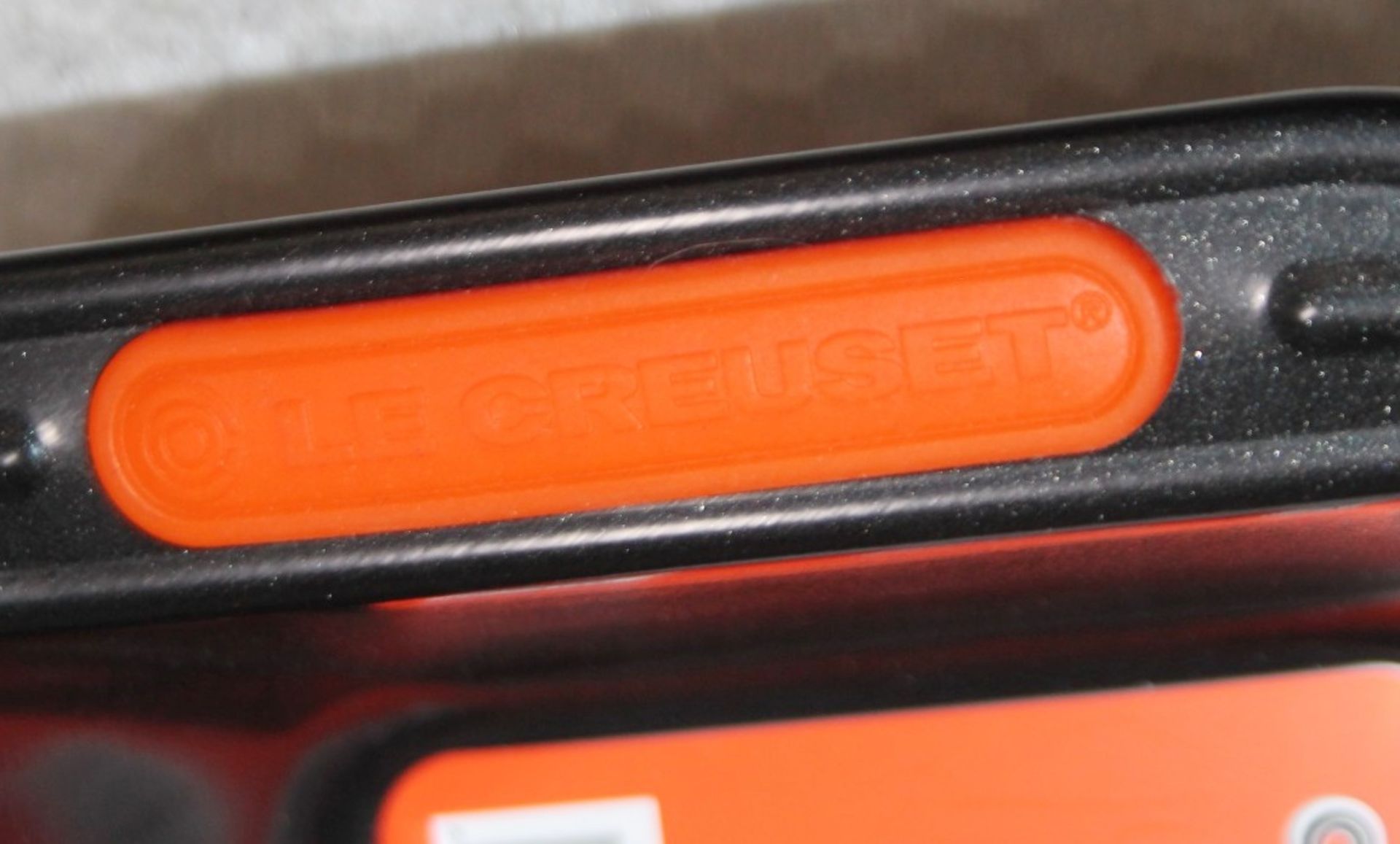 1 x LE CREUSET Loaf Tin - New / Unused Stock - Ref: HAS783/APR22/WH2/C4 - CL987 - Location: - Image 3 of 4