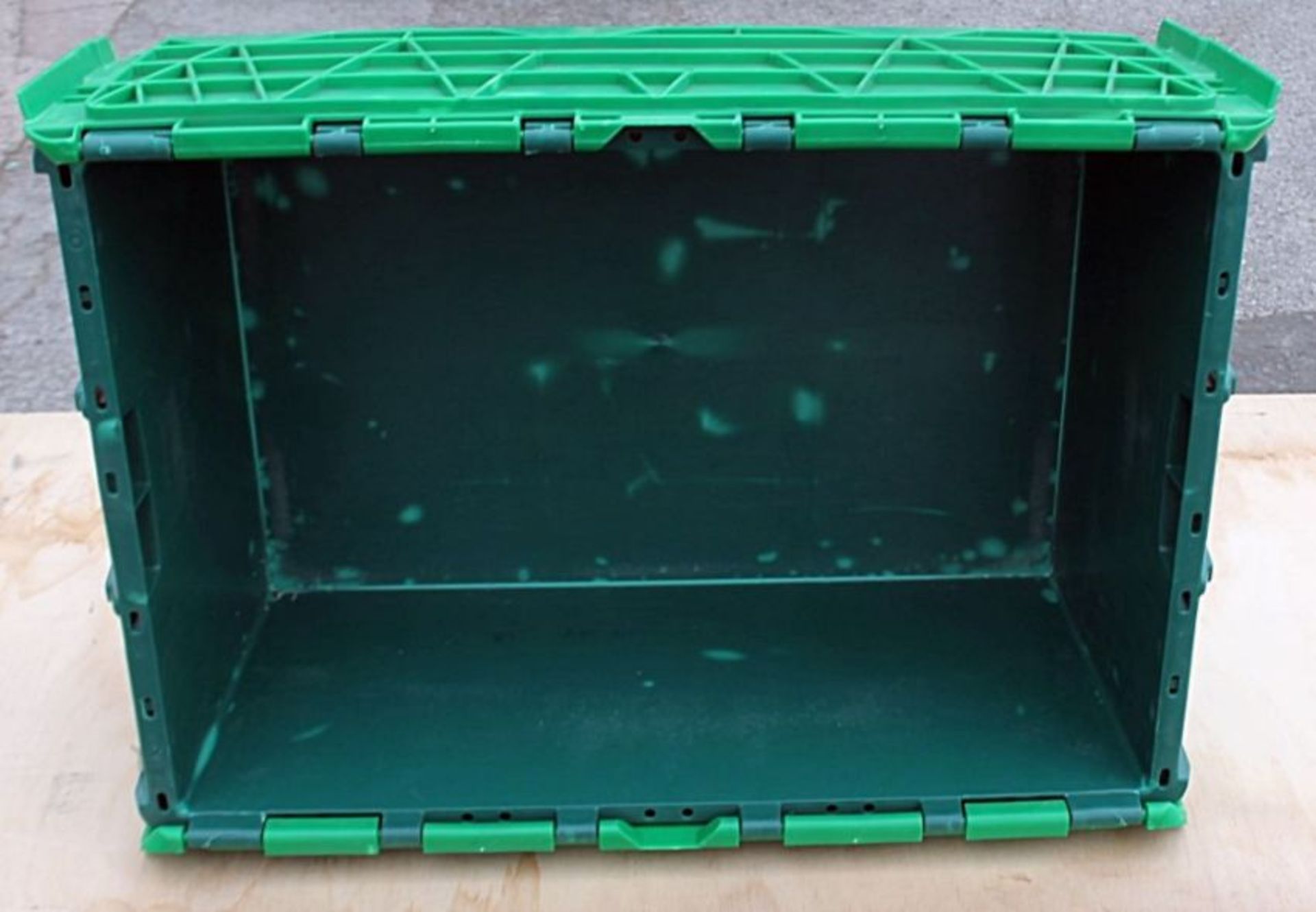 20 x Robust Low Profile Green Plastic Secure Storage Boxes With Attached Hinged Lids - Dimensions: - Image 6 of 7
