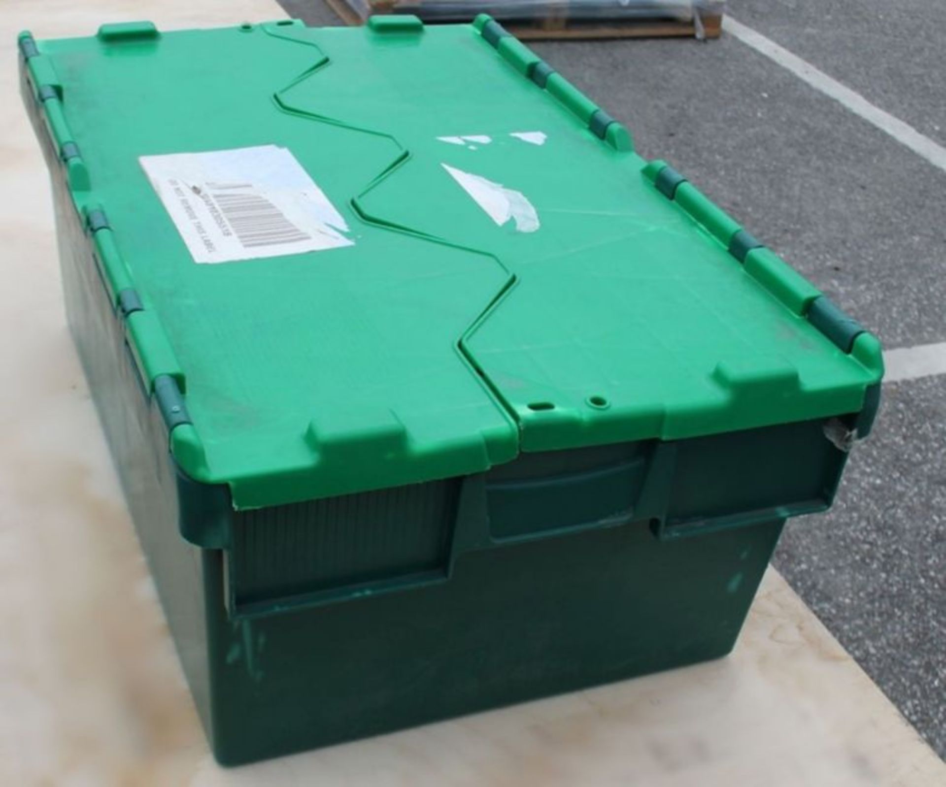 20 x Robust Low Profile Green Plastic Secure Storage Boxes With Attached Hinged Lids - Dimensions: - Image 3 of 7