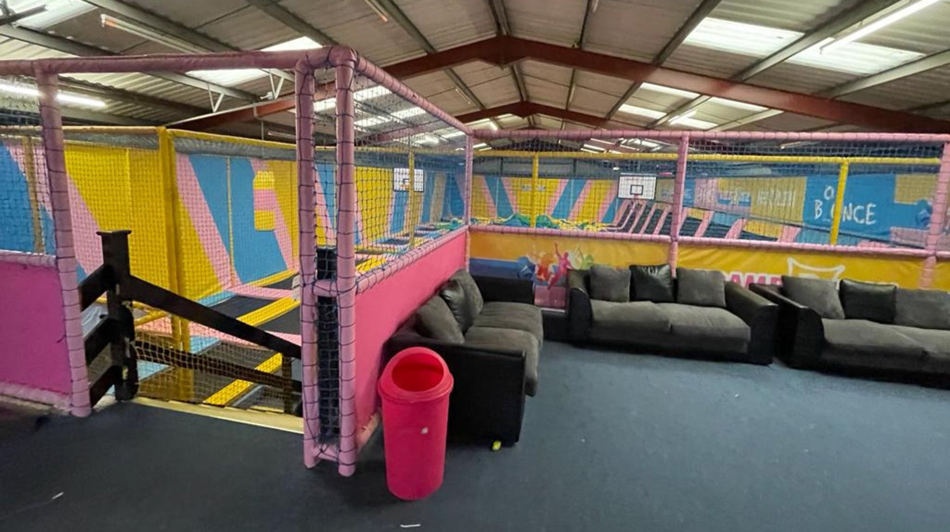 1 x Trampoline Park With Over 40 Interconnected Trampolines, Inflatable Activity Area, Waiting - Image 96 of 99