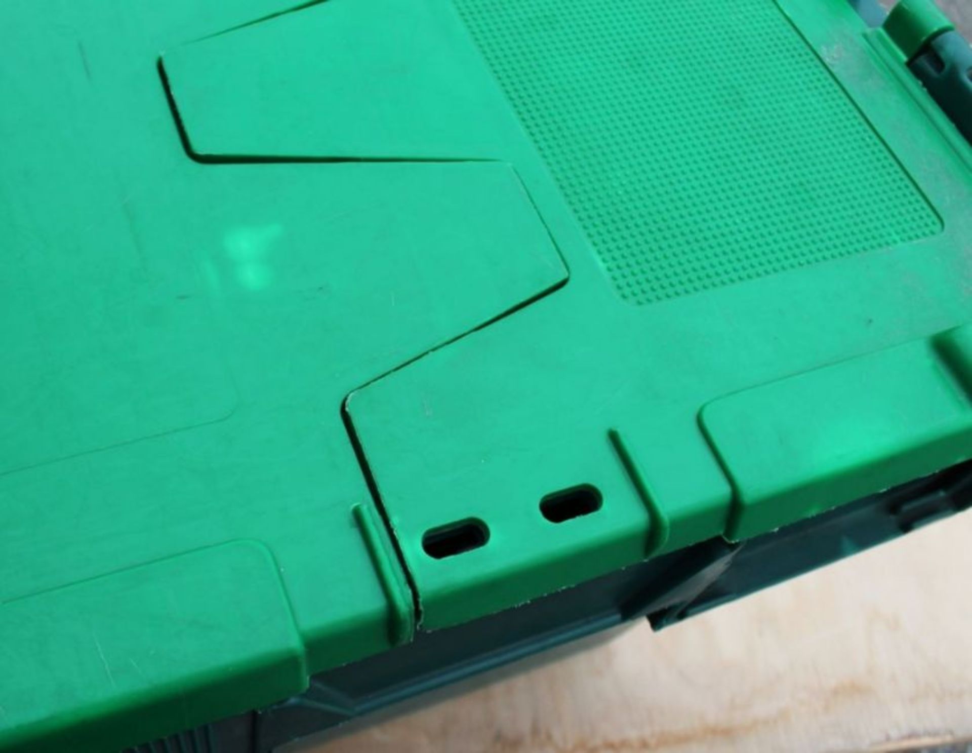 20 x Robust Low Profile Green Plastic Secure Storage Boxes With Attached Hinged Lids - Dimensions: - Image 2 of 7