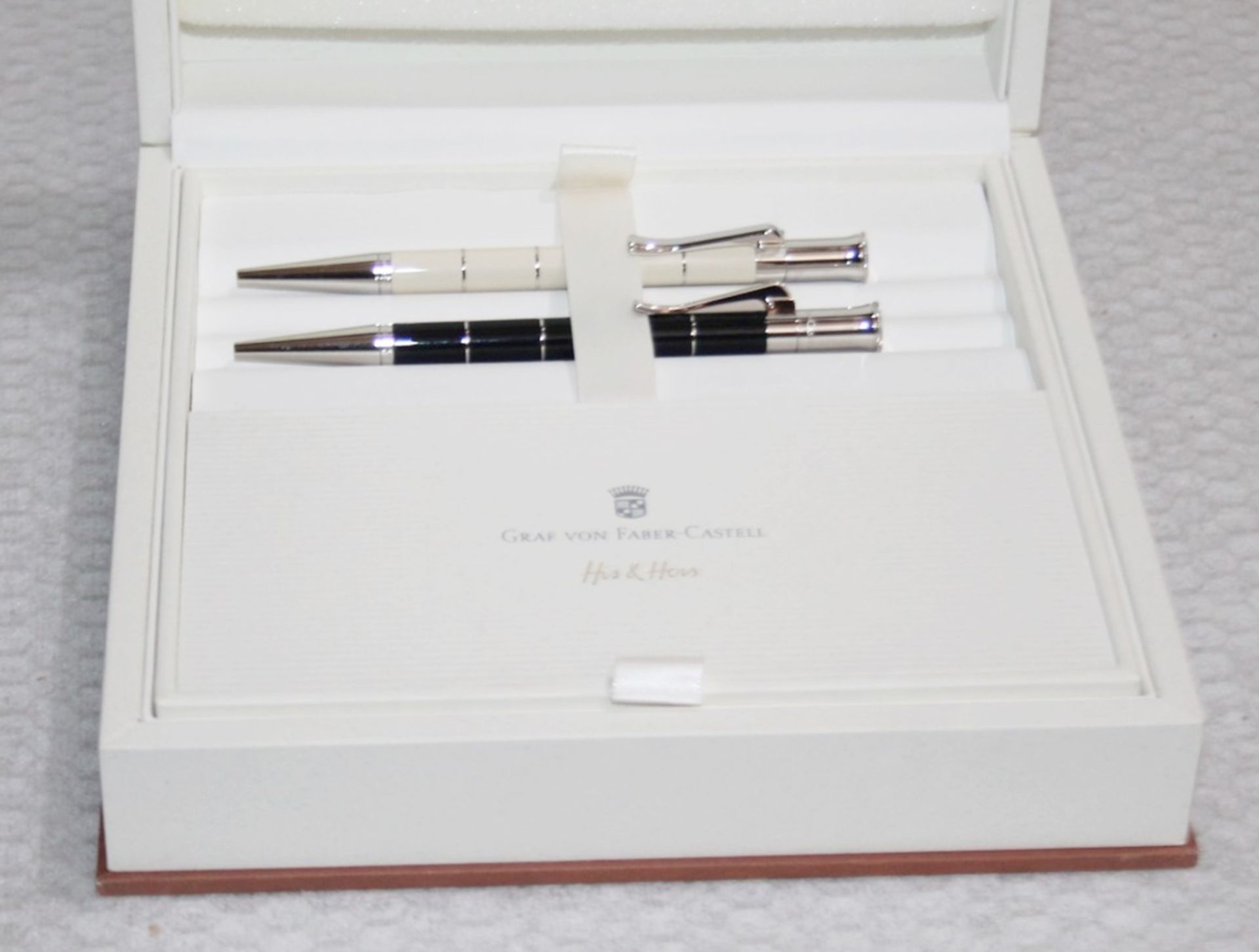 1 x GRAF VON FABER-CASTELL 'Classic Anello' Luxury Platinum Ballpoint Pen Set - RRP £570.00 - Image 2 of 4