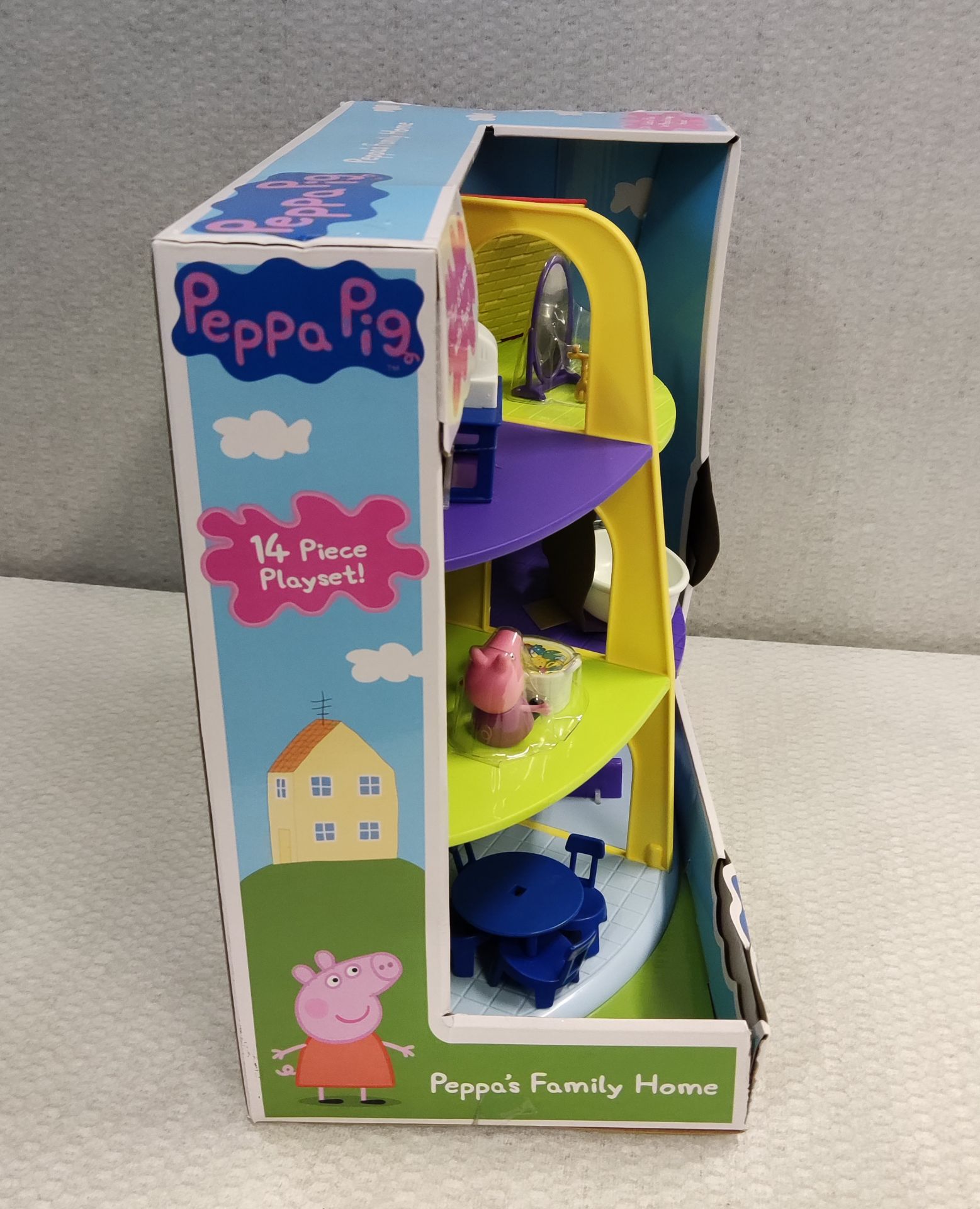 1 x Peppa Pig Peppa's Family Home Play Set - New/Boxed - Image 4 of 6