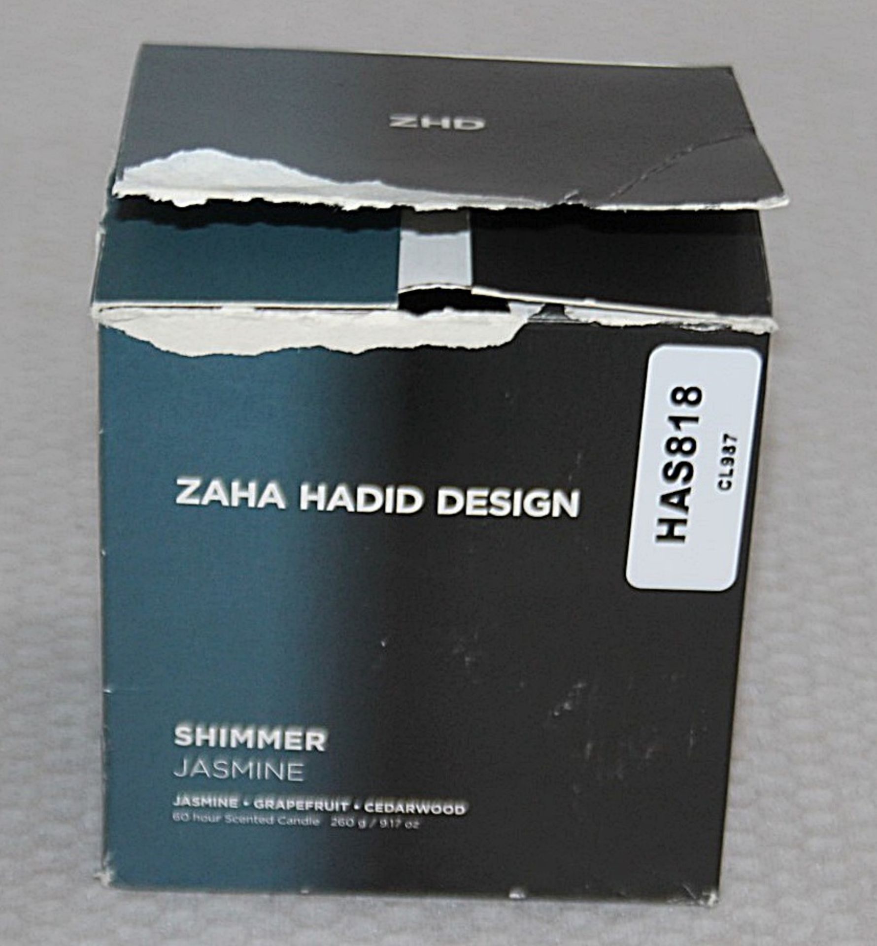 1 x ZAHA HADID DESIGN Shimmer Jasmine Scented Candle (260g) - Original Price £155.00 - Image 8 of 8