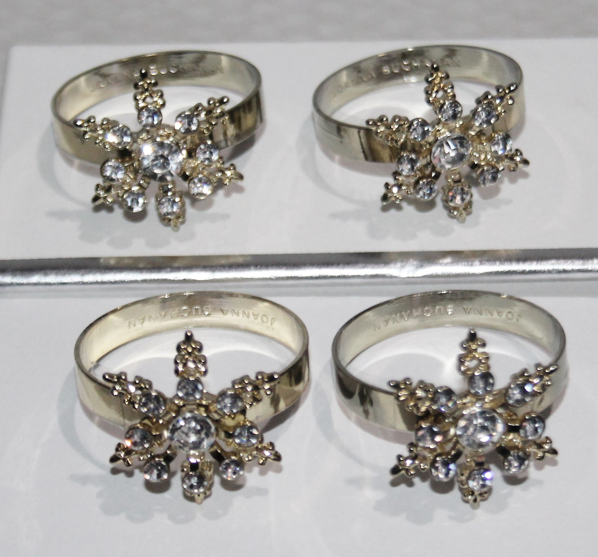 Set of 4 x JOANNA BUCHANAN Designer 'Classic Snowflake' Crystal Napkin Rings (Set of 4) - Original