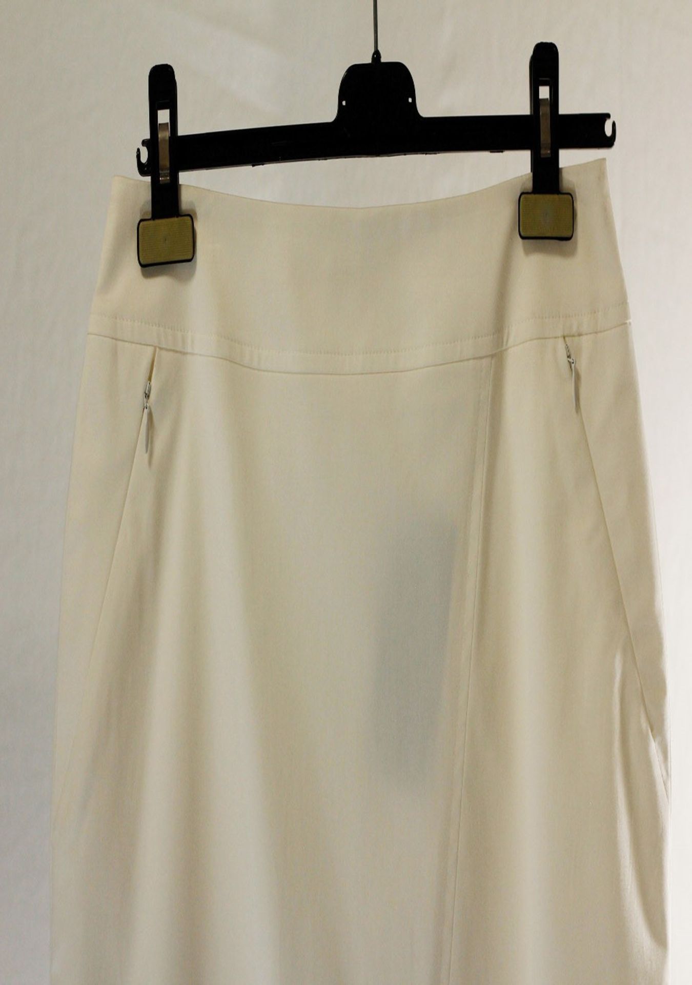 1 x Anne Belin White Skirt - Size: 14 - Material: 100% Cotton - From a High End Clothing Boutique In - Image 7 of 9